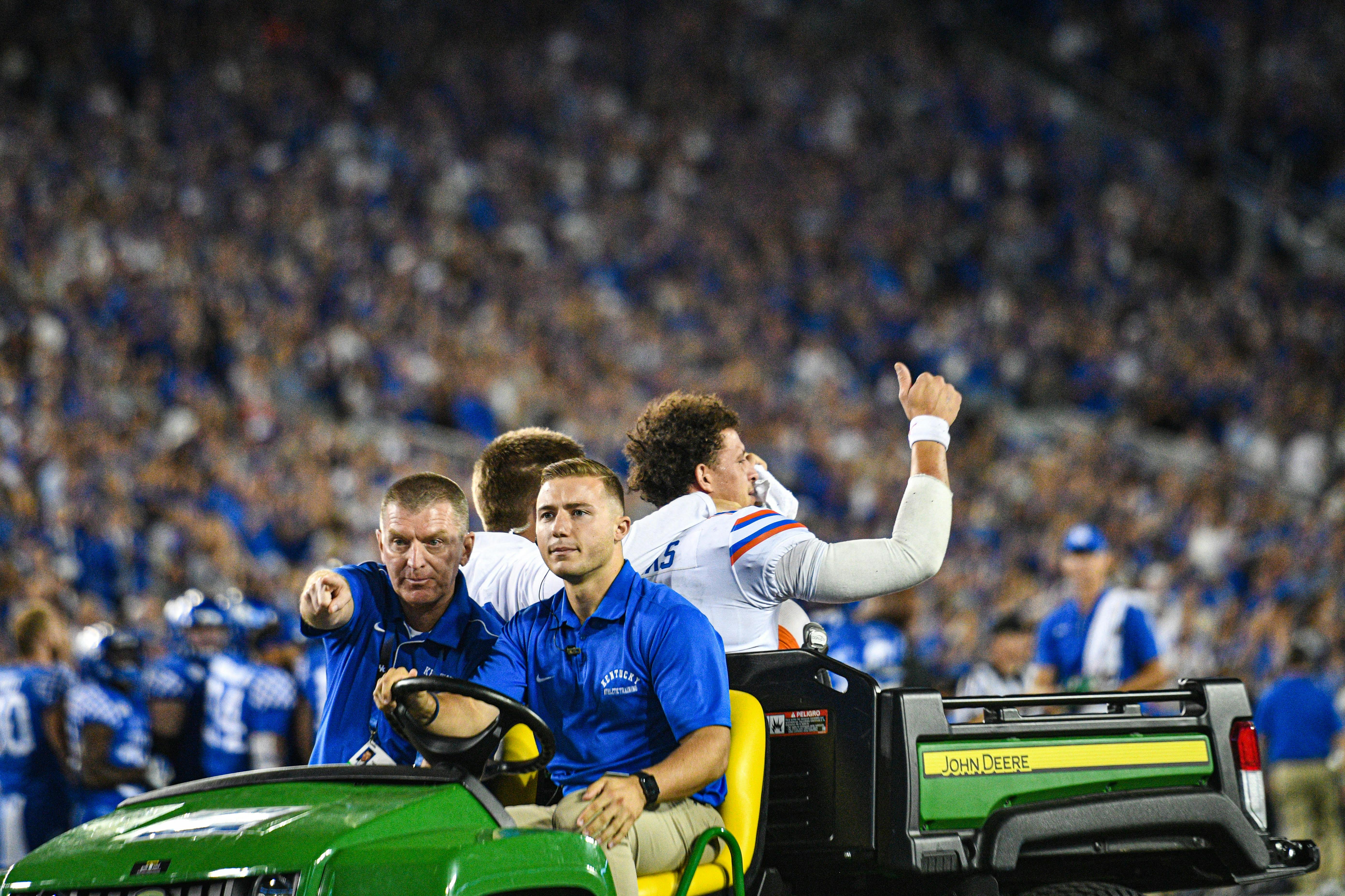 Florida starting quarterback Feleipe Franks left the game in the third quarter with what coach Dan Mullen described as a "season-ending" right leg injury.
