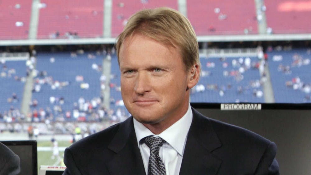 <p><span id="docs-internal-guid-397bd958-d957-5bab-8bcb-c16cf12e8098"><span>Jon Gruden agreed to a 10-year, $100 million contract with the Oakland Raiders on Saturday, making him the highest-paid coach in NFL history.</span></span></p>
