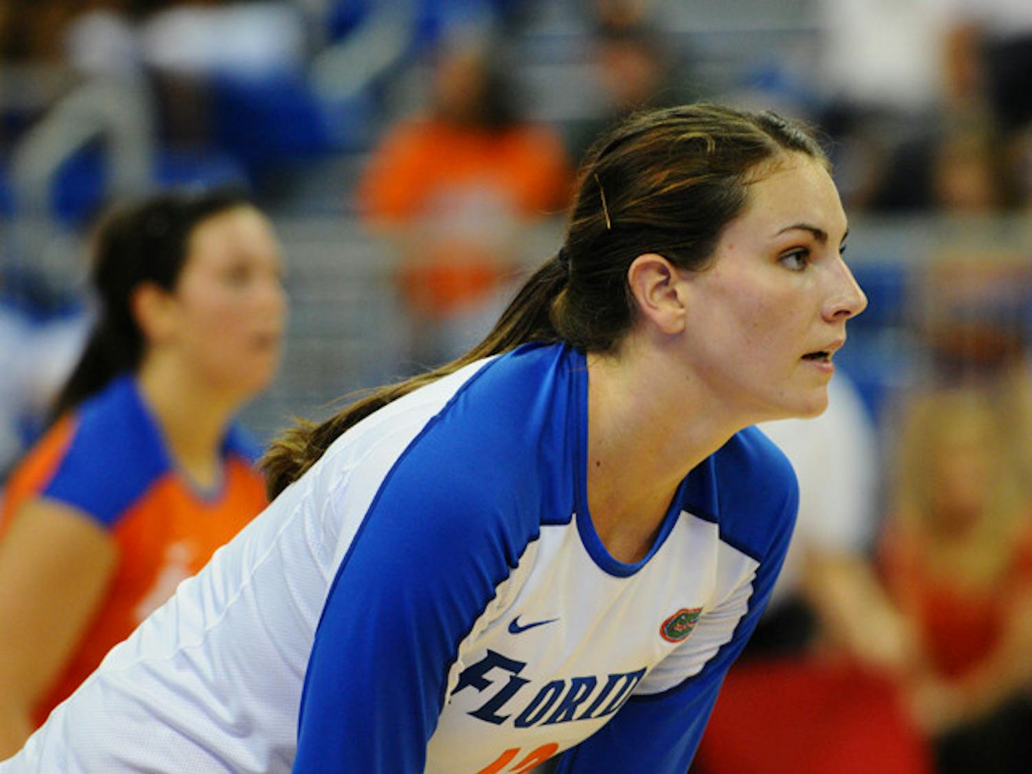 Florida senior Kelly Murphy recorded 83 assists and 27 kills in the last four games while playing a hybrid setter/outside-hitter role for the No. 13 Gators.
&nbsp;
