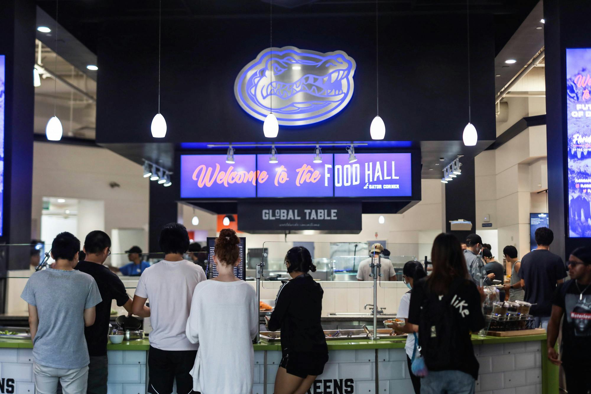 UF students grab their greens at Gator Corner Dining Center Wednesday, Sept. 21, 2022. 