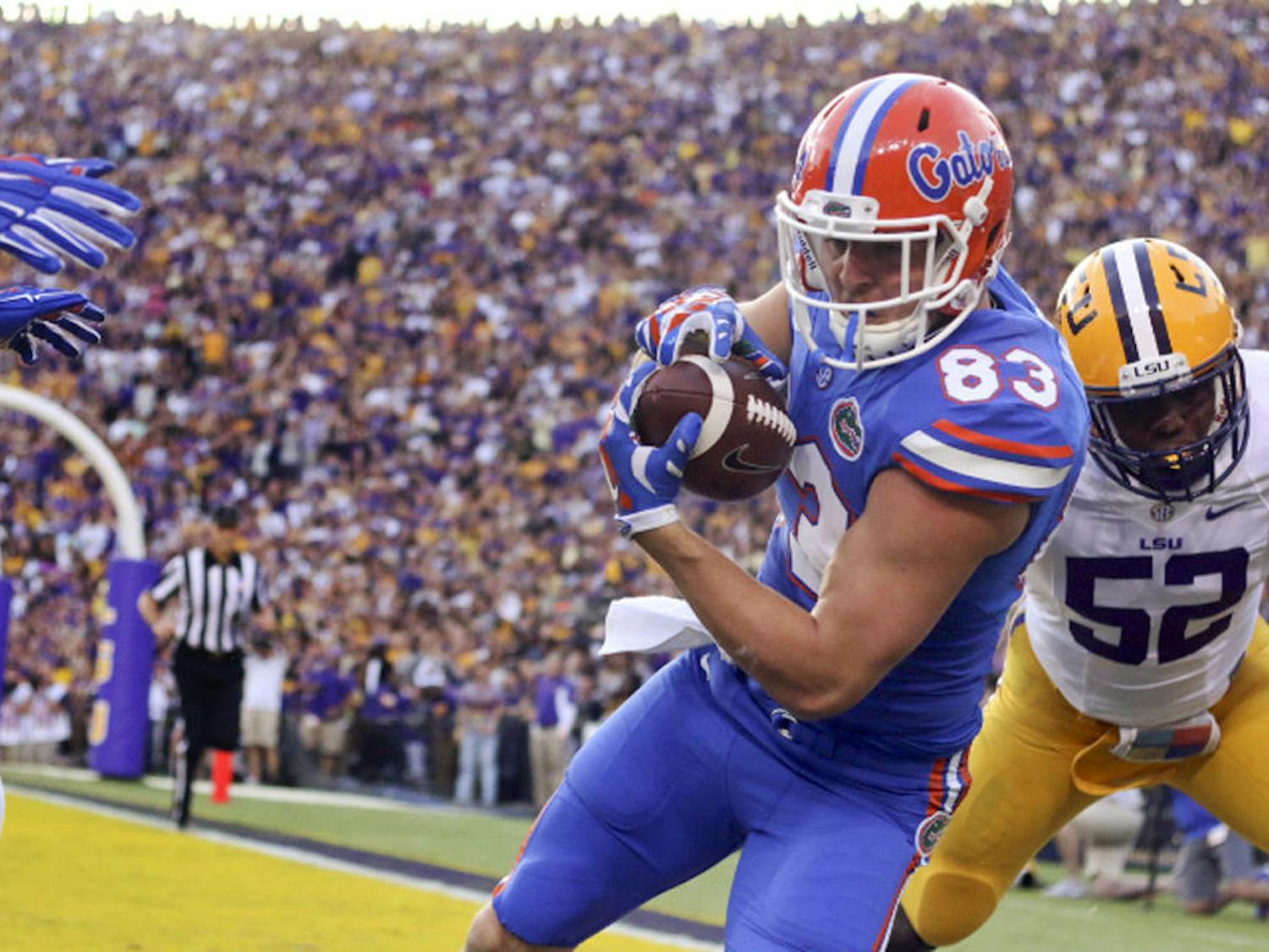 UF tight end Jake McGee catches his first of two touchdown passes on Oct. 17, 2015, against LSU.