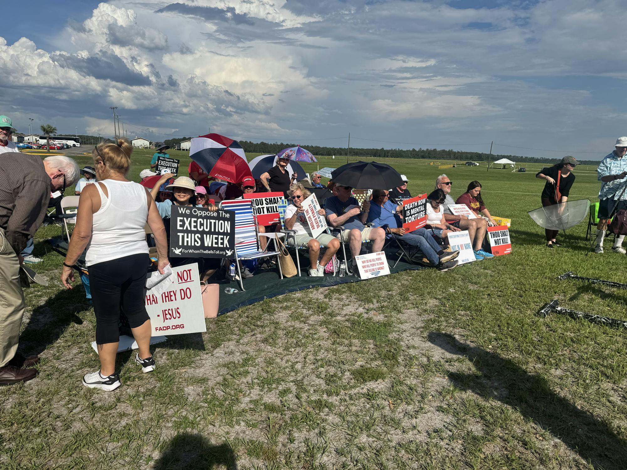Protestors demonstrate outside of Raiford State Prison, Thursday, June 25, 2026.
