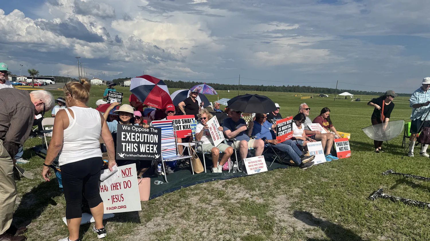 Protestors demonstrate outside of Raiford State Prison, Thursday, June 25, 2026.