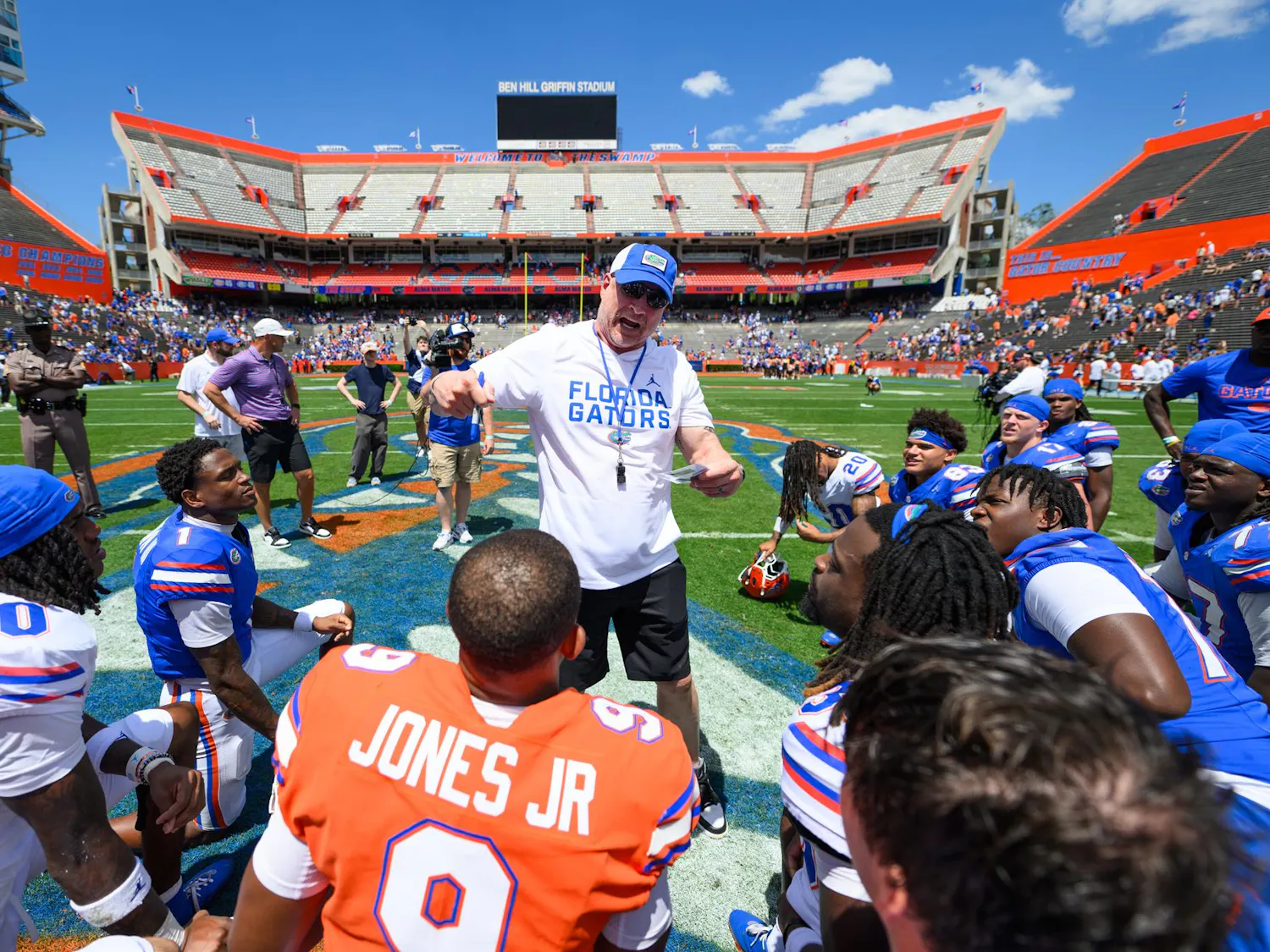Director of football performace Rusty Whitt coaches in the post-game huddle after the Orange & Blue spring football game, Saturday, April 11, 2026, in Gainesville, Fla.