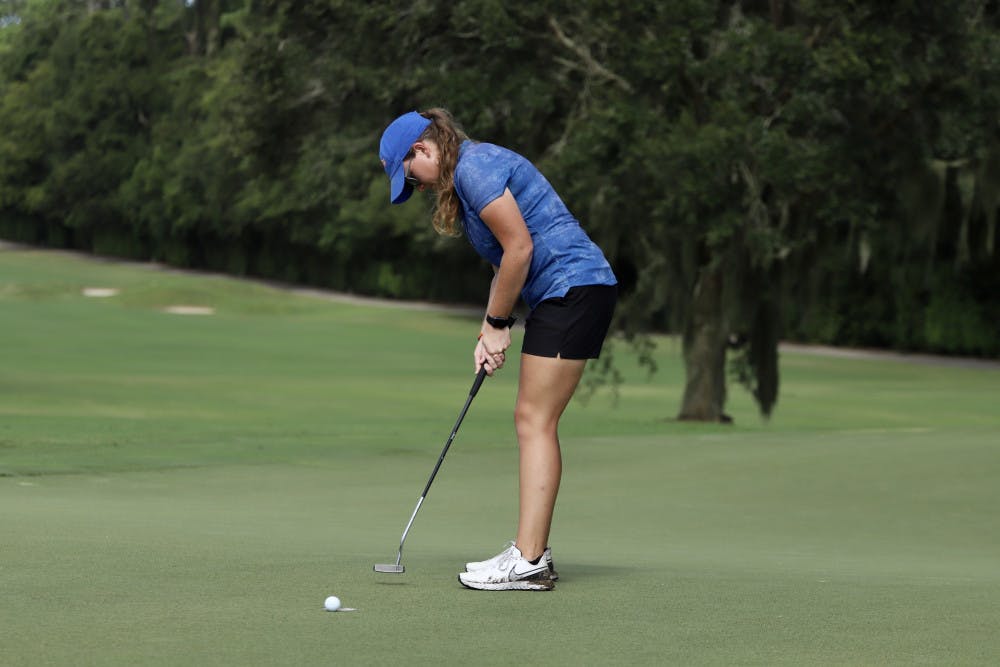 Senior Addie Baggalry is currently tied for second individually with teammate Marina Escobar Domingo after one full day of competition at The Ally at Old Waverly.