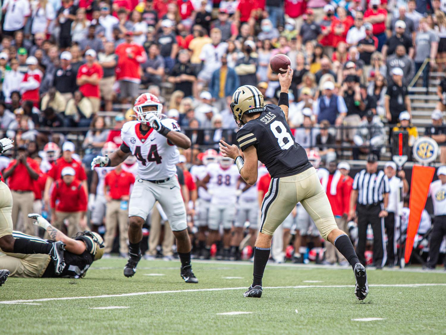 Vanderbilt quarterback Ken Seal attempts a pass against Georgia. Photo courtesy Hustler Multimedia/Mattigan Kelly