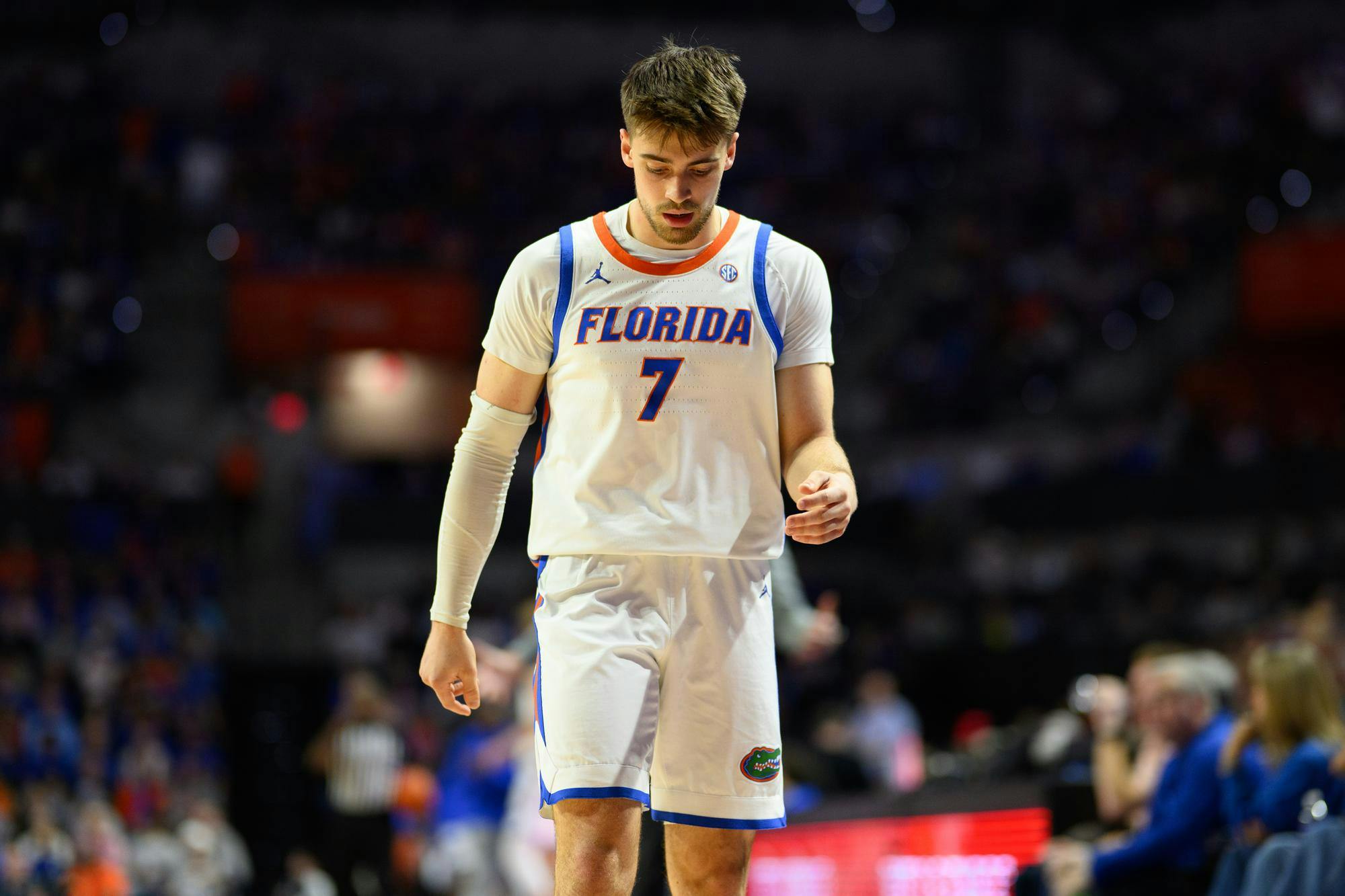 Florida guard Urban Klavzar (7) walks down the court during the first half of an NCAA college basketball game against Auburn, Saturday, Jan. 24, 2026, in Gainesville, Fla.