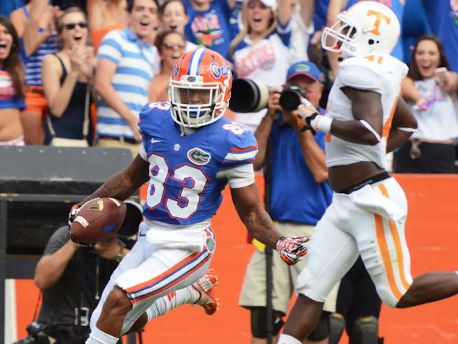 Solomon Patton scores a touchdown during Florida’s 31-17 victory against Tennessee on Saturday in Ben Hill Griffin Stadium. Patton is Florida’s leading receiver in 2013.