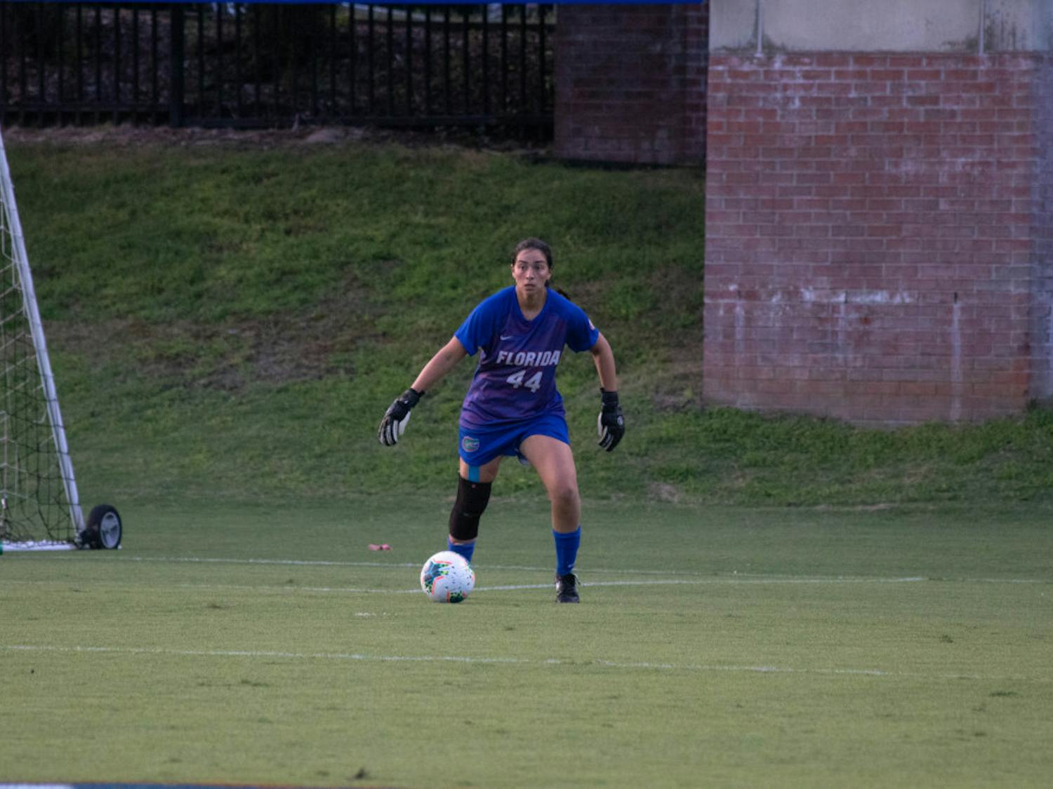 Florida goalie Susi Espinoza has only allowed 14 goals in 12 games this season. She currently averages 1.16 goals against per game and carries an 8-4 record.