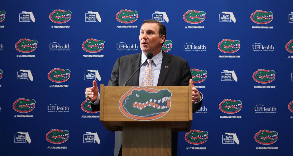 <p><span id="docs-internal-guid-a547a447-7fff-7ed4-6a71-bcefccf19dac"><span>Coach Dan Mullen has assembled a staff of former assistants and new hires to man Florida's sidelines this season.</span></span></p>