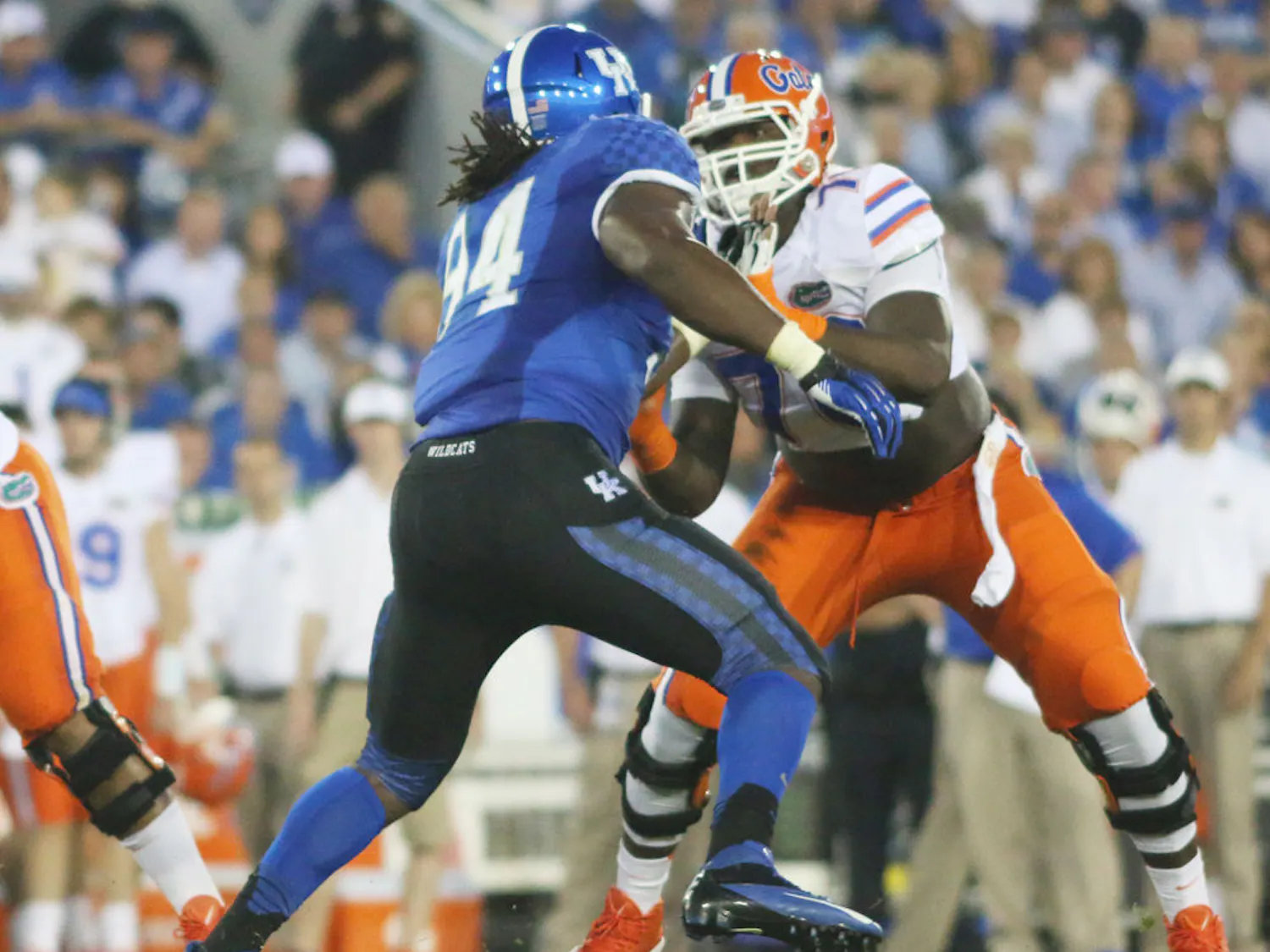 Florida left tackle D.J. Humphries blocks Kentucky defensive end Za'Darius Smith (94) during the Gators' 24-7 win against the Wildcats on Sept. 28 in Lexington, Ky.