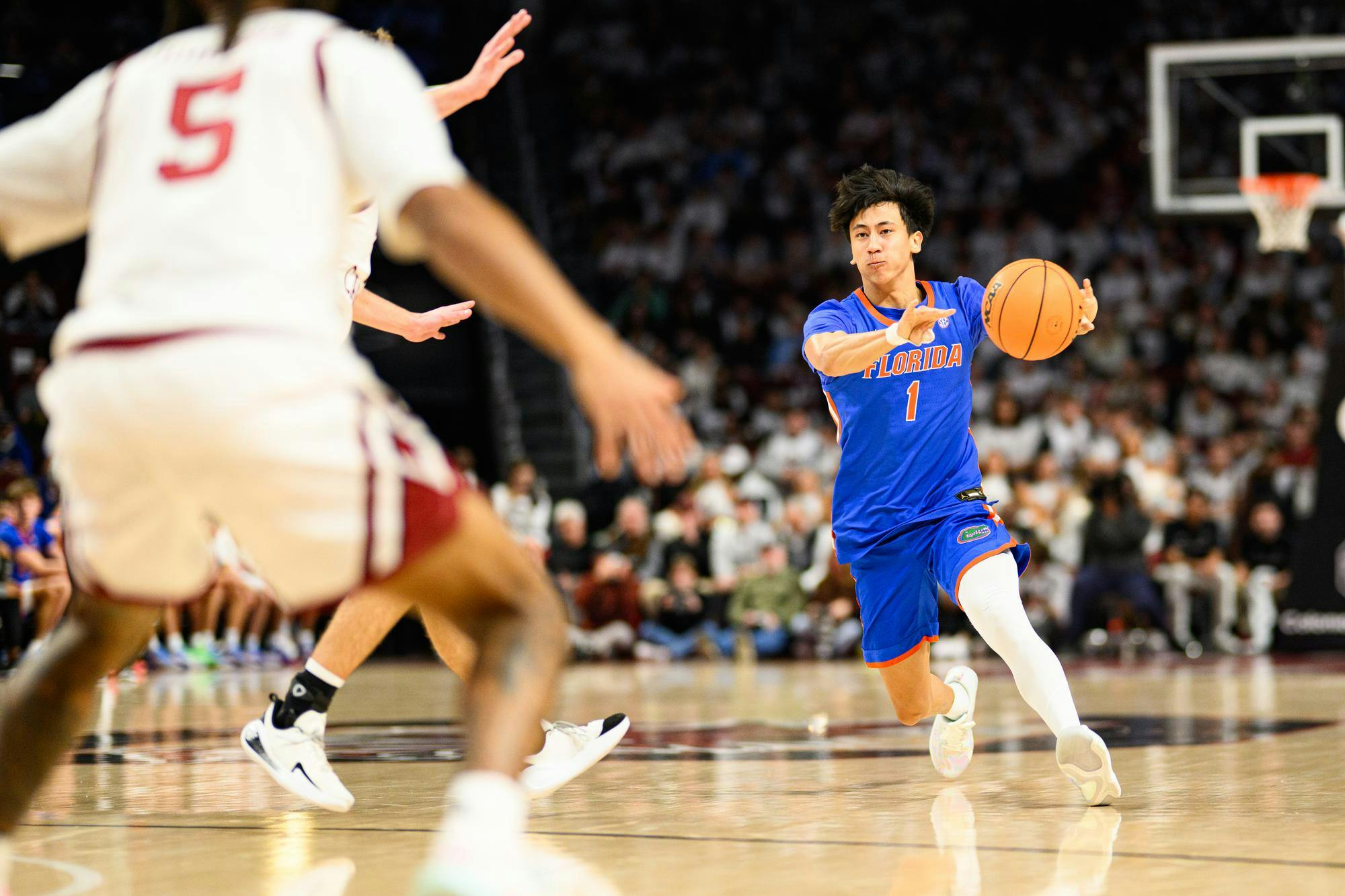 Florida guard Xaivian Lee (1) passes during the first half of an NCAA college basketball game against South Carolina, Wednesday, Jan. 28, 2026, in Columbia, S.C.