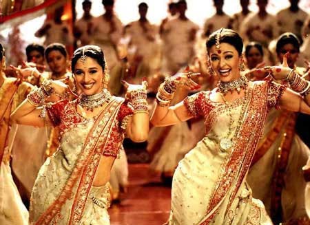Actresses Madhuri Dixit and Aishwarya Rai perform "Dola Re Dola," a dance from the 2002 Bollywood superhit "Devdas."
&nbsp;