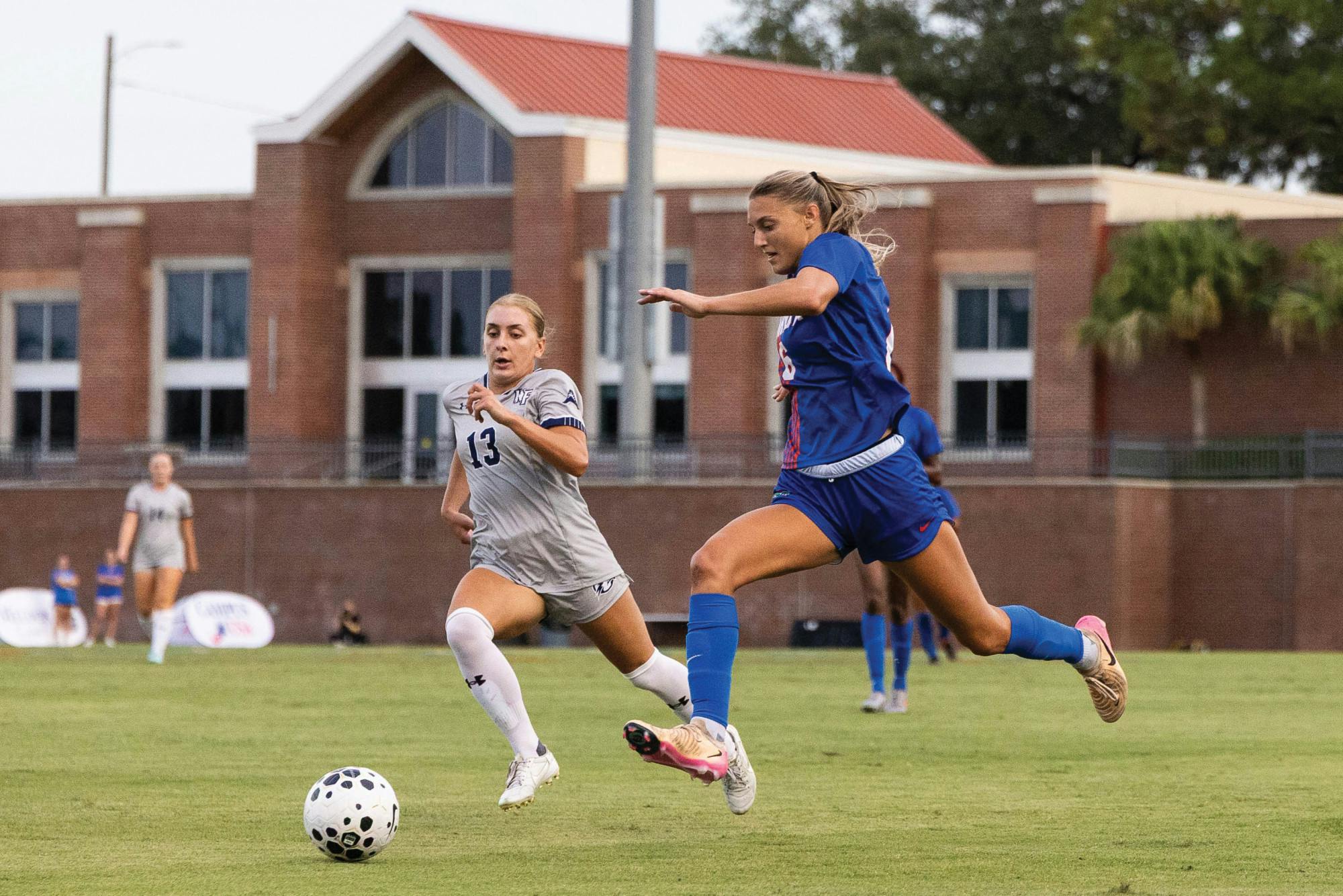 Florida defensive player Avery Upton (6) runs with the ball during a soccer match against the University of North Florida on Sunday, Aug. 24, 2025, at Donald R. Dizney Stadium in Gainesville, Fla.