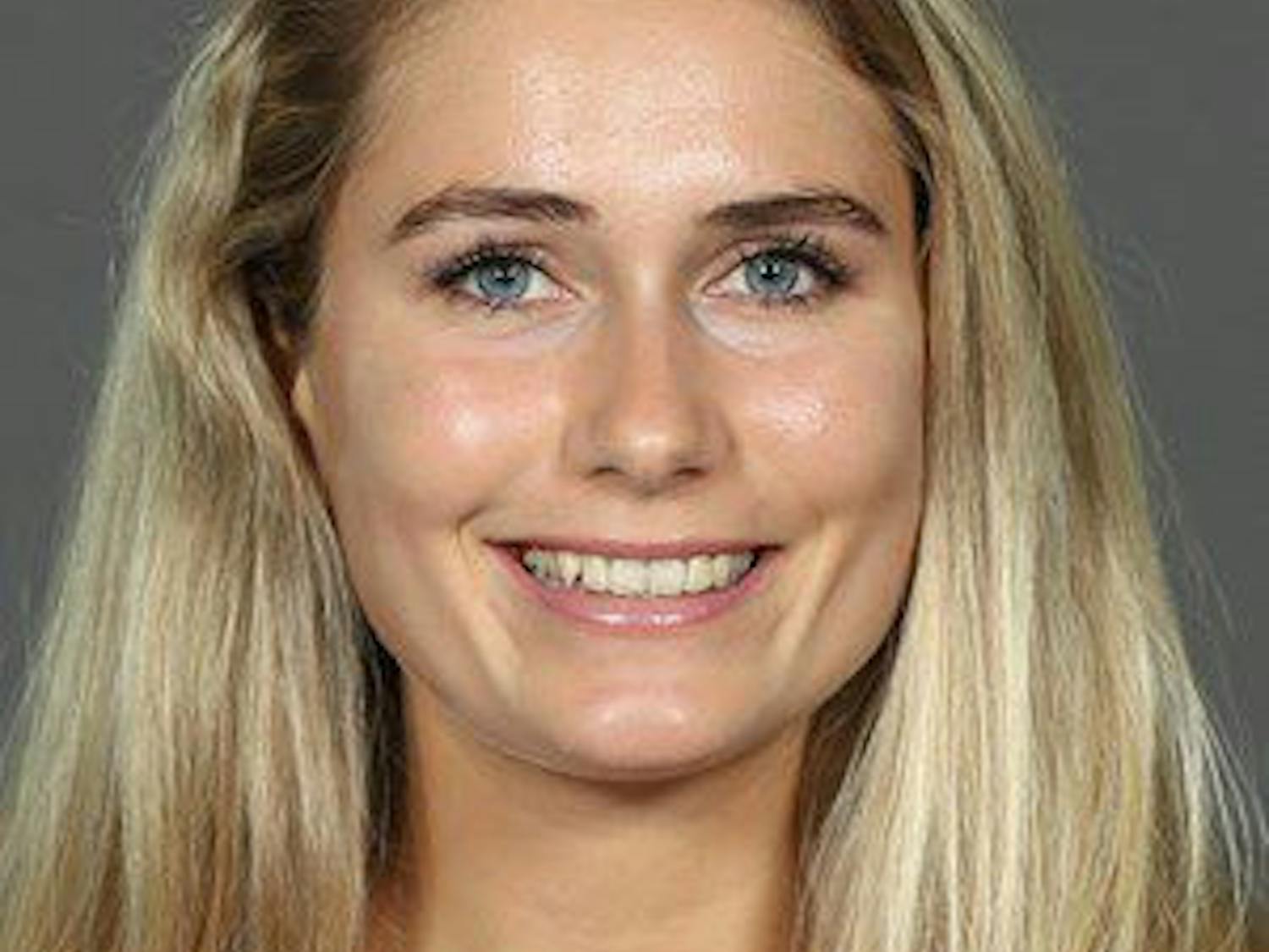 Sophomore Ida Jarlskog nearly completed an improbable comeback Thursday. She lost to Vanderbilt's Fernanda Contreras, 6-1, 0-6, 6-4 in the round of 16 at the ITA Fall National Championships. 