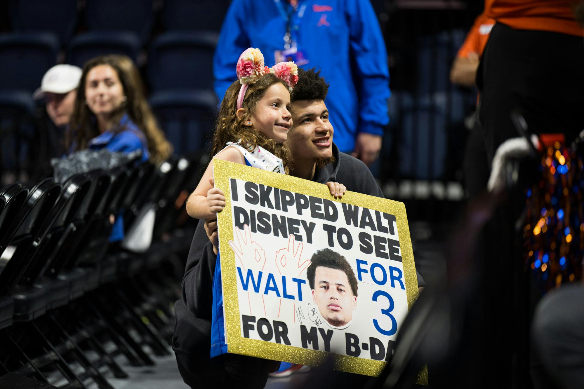 Florida Gators guard Walter Clayton Jr. (1) poses with a young fan during ESPN’s College GameDay show on Saturday, March 1, 2025, in Gainesville, Fla.