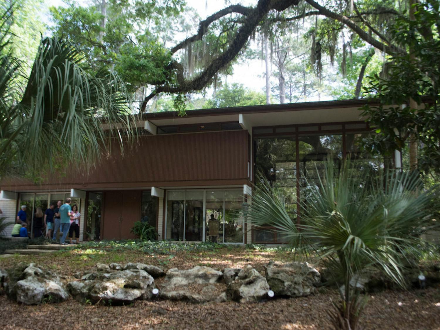 The 3105 SW 5th Court house was one of the six mid-century modern homes featured on the Gainesville Modern Weekend tour on Saturday. Each house had contractors and/or the homeowners on-site to answer questions. 