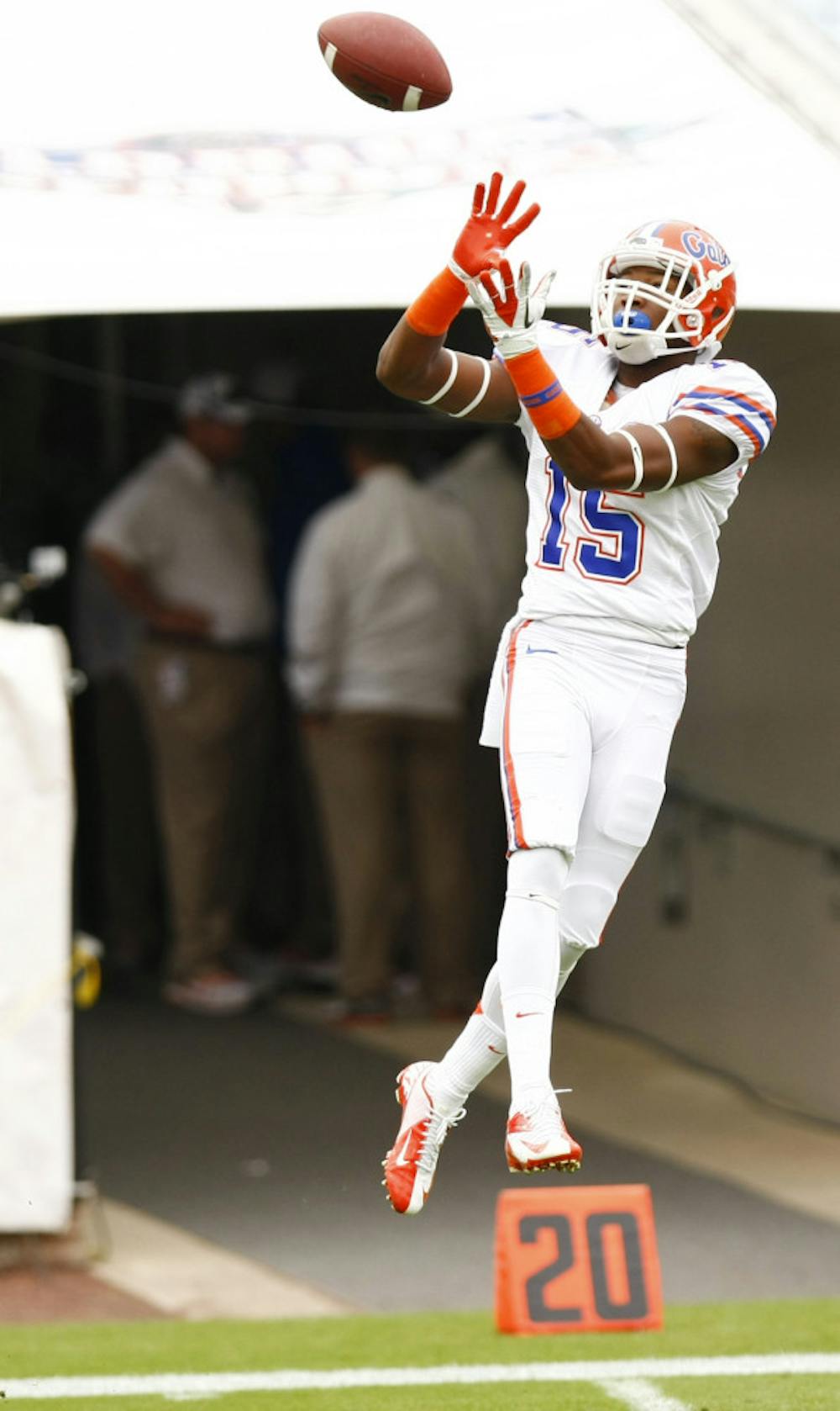 <p class="p1"><span class="s1">Loucheiz Purifoy (15) catches passes during warmups before Florida’s 17-9 loss to Georgia on Oct. 27 in Jacksonville.</span></p>