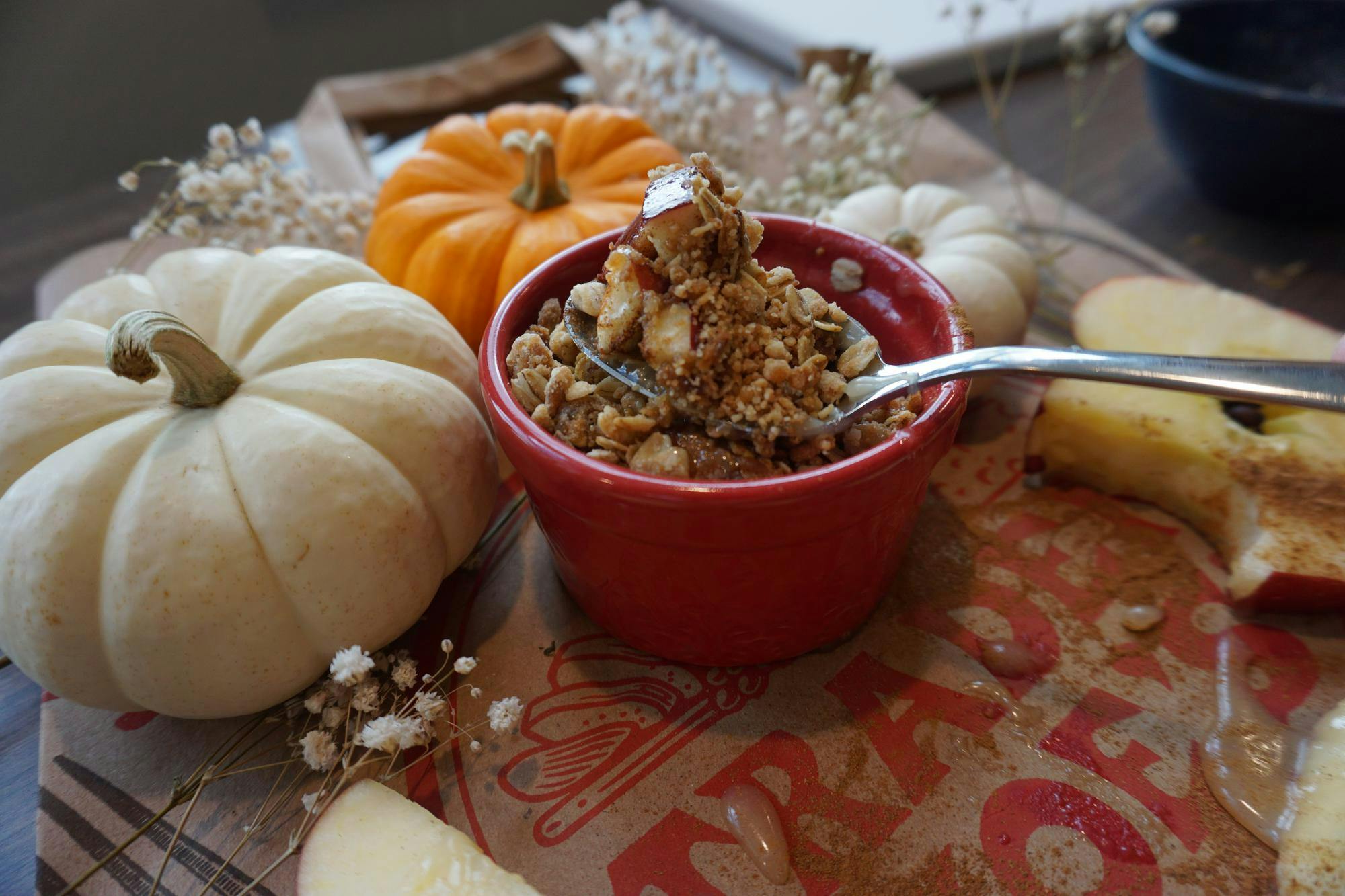 A single-serve apple crumble is the perfect delectable dish to craft in a college dorm.