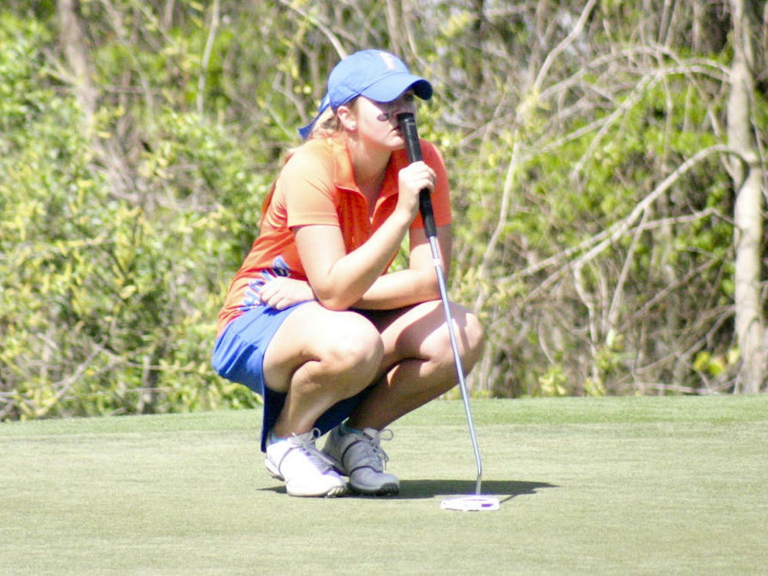Kelly Grassel lines up a shot during the 2015 SunTrust Gator Invitational at UF's Mark Bostick Golf Course.