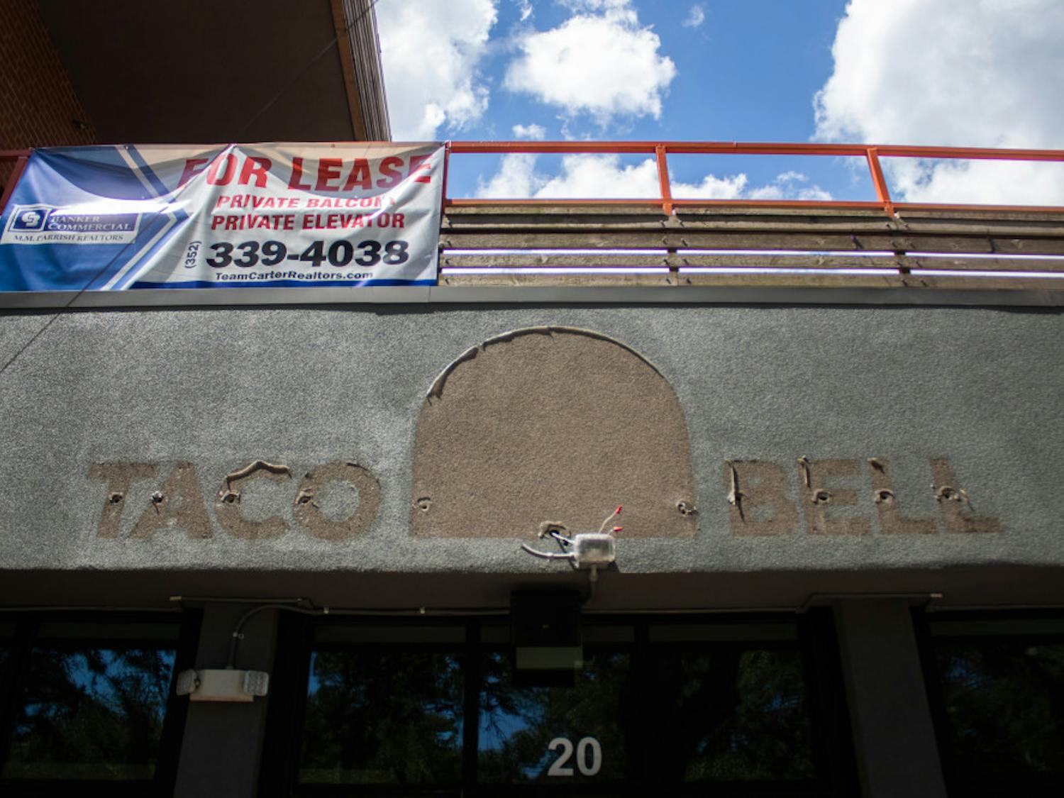 The Taco Bell located across campus on University Avenue shut down operations Monday.