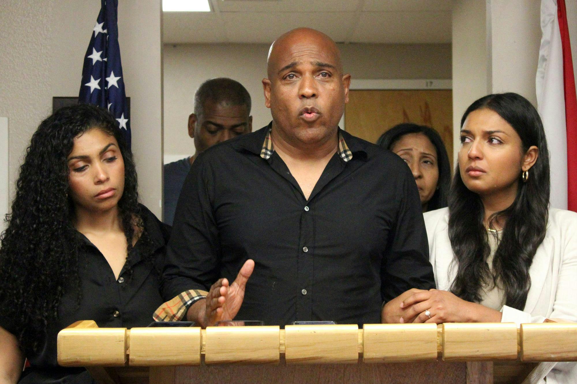 Hans Peder Mullings speaks at press conference about the murder of his girlfriend Odessia Stephens and their 4-year-old daughter, Hanessia Mullings at the Florida State Prison in Raiford on Thursday, May. 21, 2026.