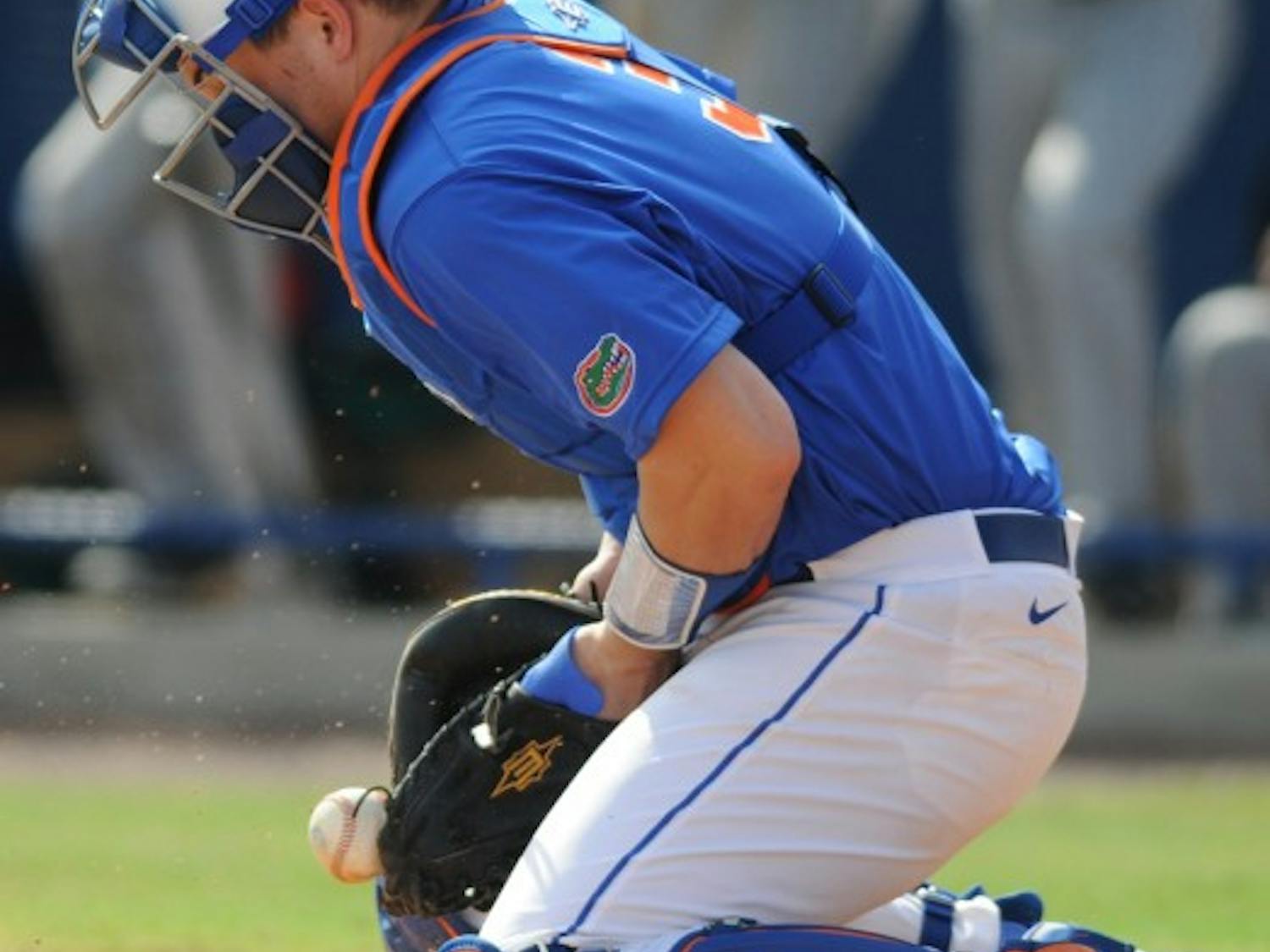 Florida junior catcher and All-American Mike Zunino said he is working with freshman backstop Taylor Gushue to help his transition.
