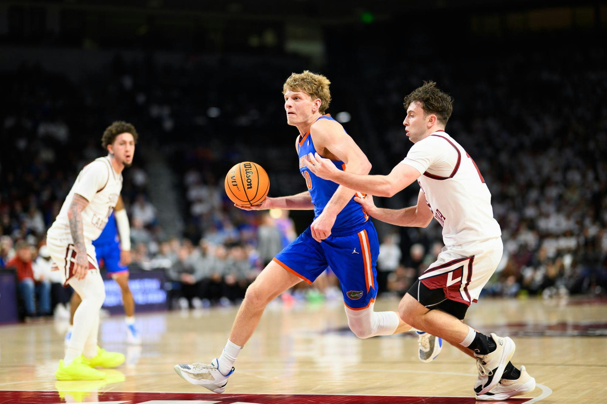 Florida forward Thomas Haugh (10) drives during the first half of an NCAA college basketball game against South Carolina, Wednesday, Jan. 28, 2026, in Columbia, S.C.