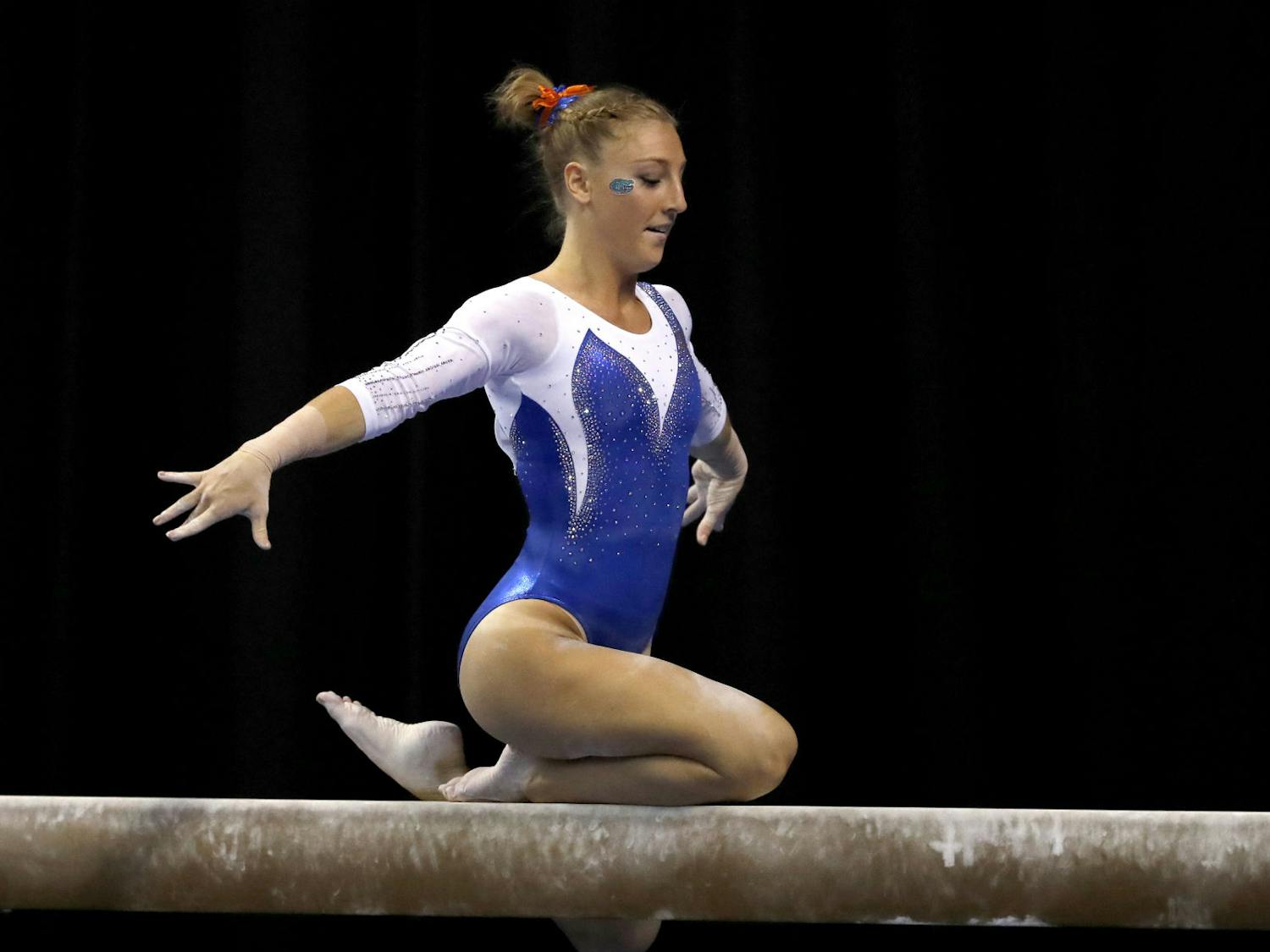 Florida's Alex McMurtry competes on the balance beam during the NCAA college women's gymnastics championships, Saturday, April 15, 2017, in St. Louis. (AP Photo/Jeff Roberson)