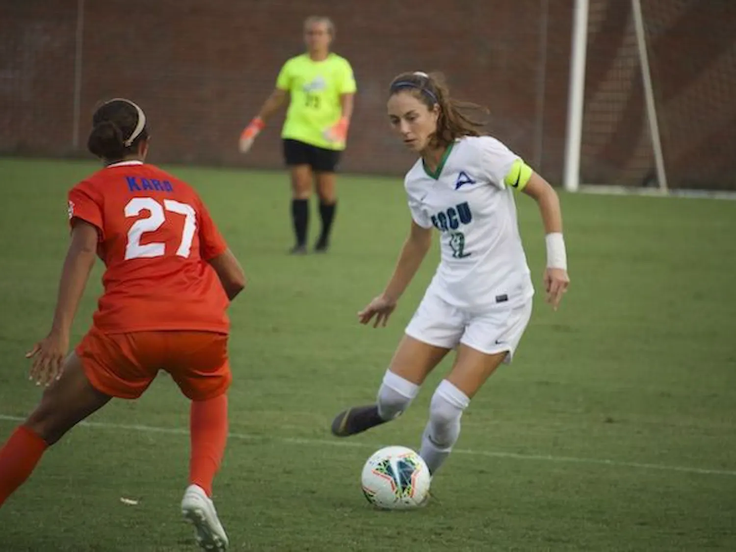 Forward Vanessa Kara earned SEC Offensive Player of the Week honors on Monday. 