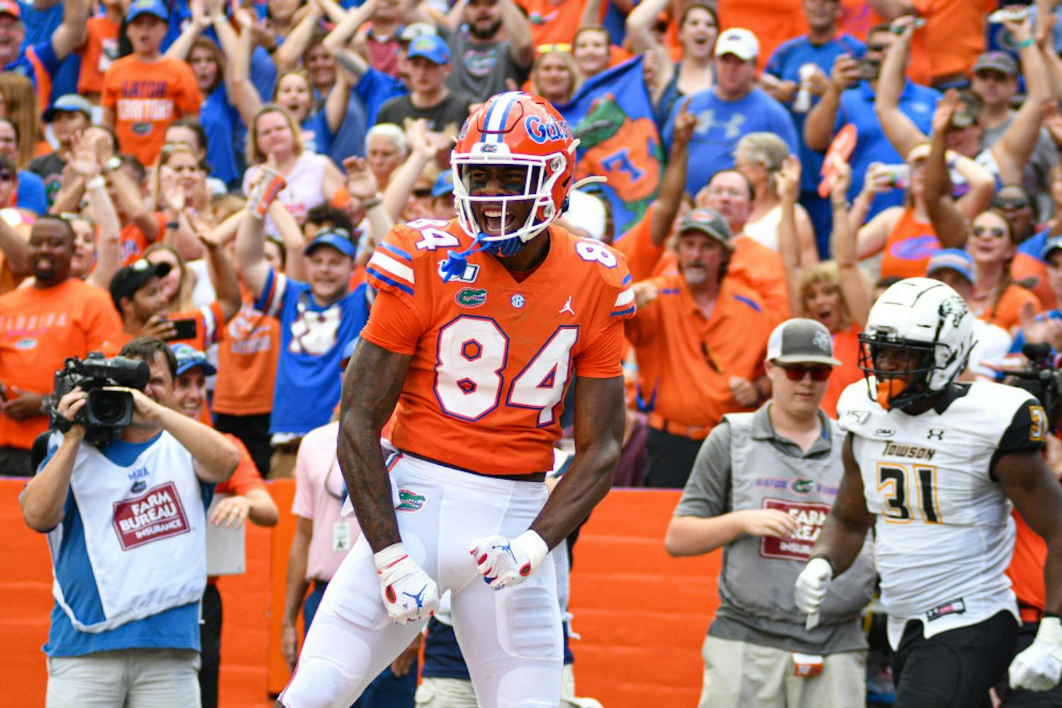Tight end Kyle Pitts caught two touchdowns as UF defeated Towson 38-0.