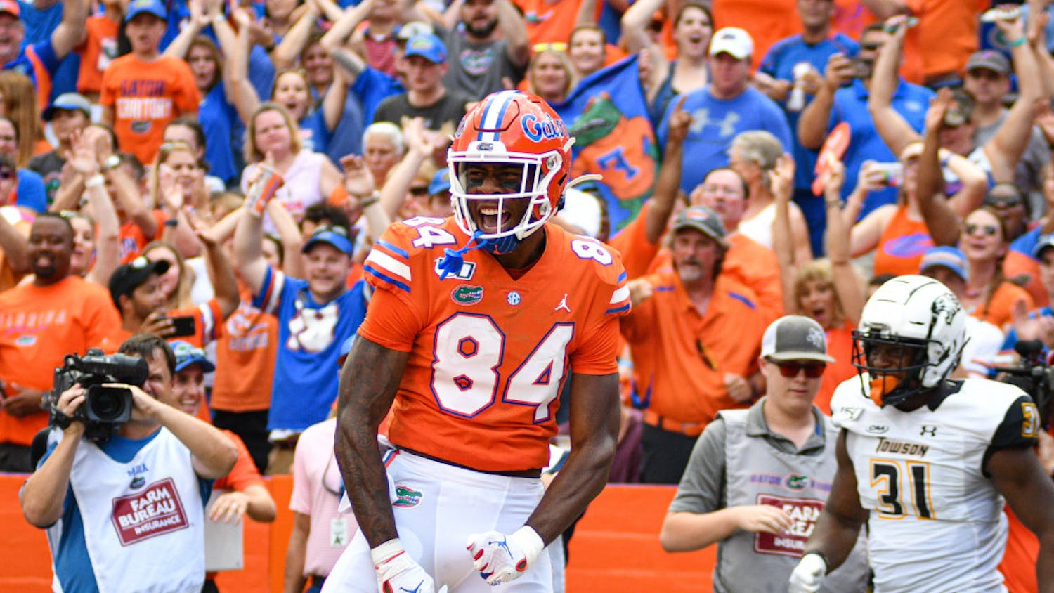Tight end Kyle Pitts caught two touchdowns as UF defeated Towson 38-0.
