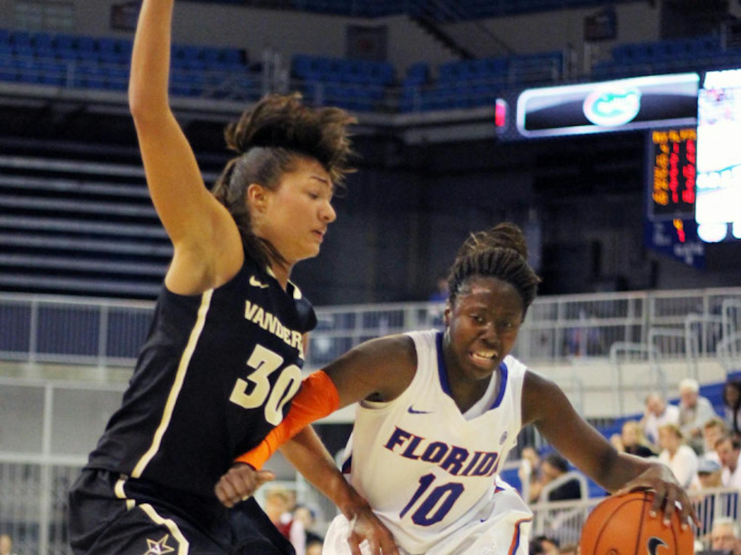 Jaterra Bonds (10) drives the lane during Florida’s 68-57 loss to Vanderbilt on Feb. 21 in the O’Connell Center.