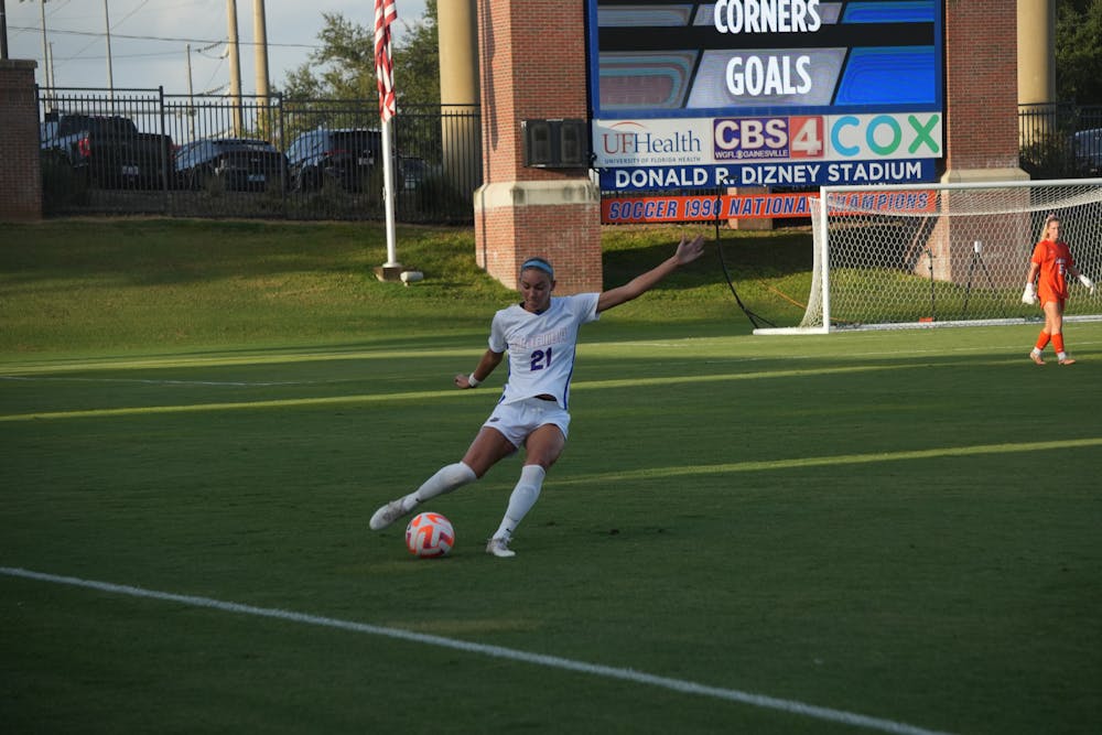 Junior defender Madison Young passes the ball up the field in the Gators' 1-0 loss to the Mississippi State Bulldogs on Thursday, Oct. 12, 2023.