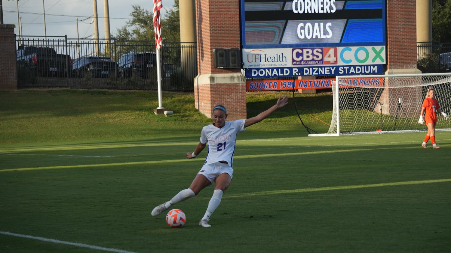 Junior defender Madison Young passes the ball up the field in the Gators' 1-0 loss to the Mississippi State Bulldogs on Thursday, Oct. 12, 2023.