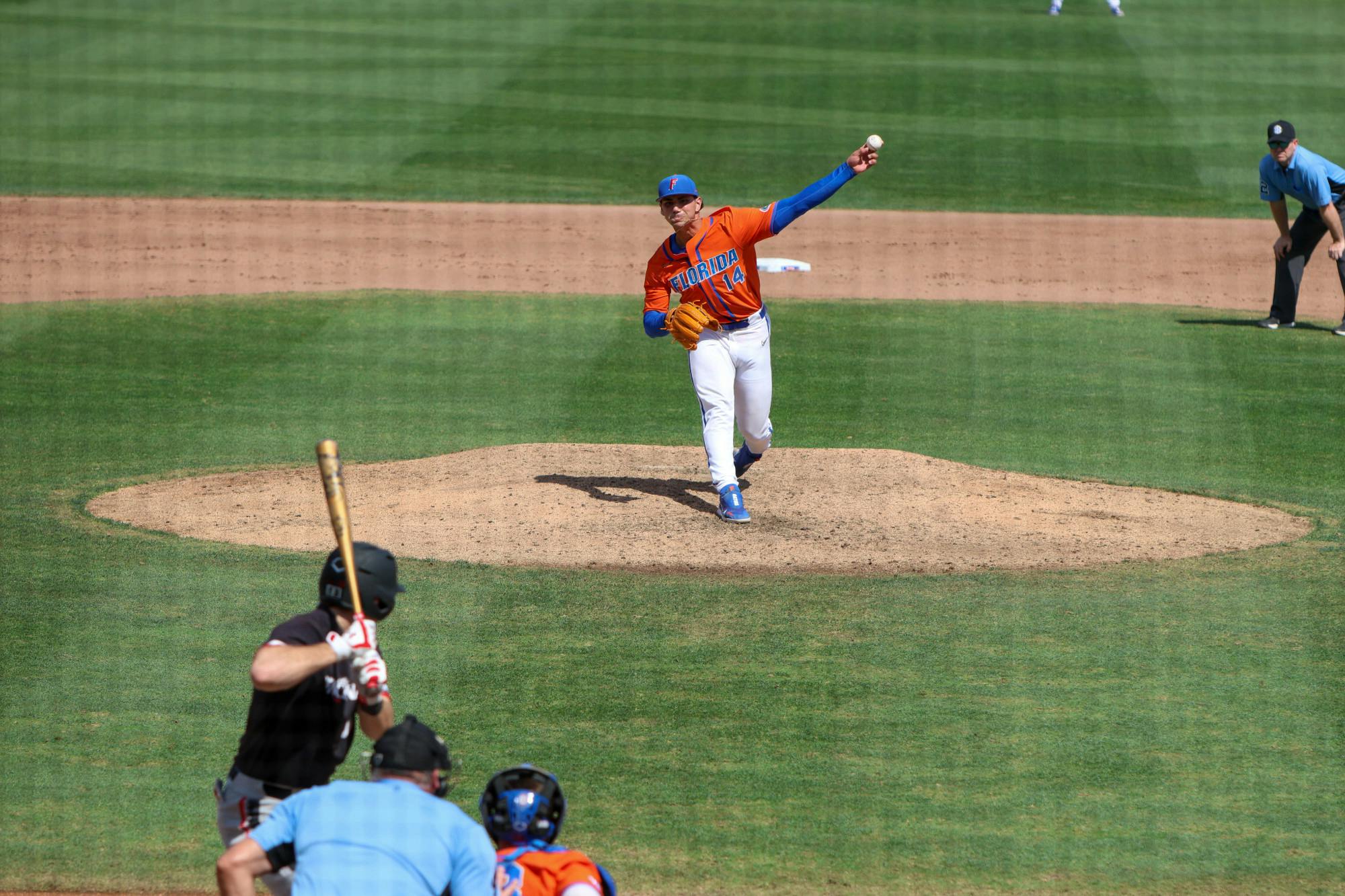 Florida pitcher Jac Caglianone pitches the ball in the Gators' win against the Cincinnati Bearcats Sunday, Feb. 26, 2023.