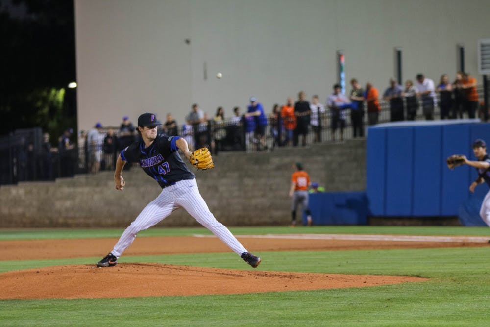 Pitcher Tommy Mace struggled as Florida dropped the opener of its series with Georgia.