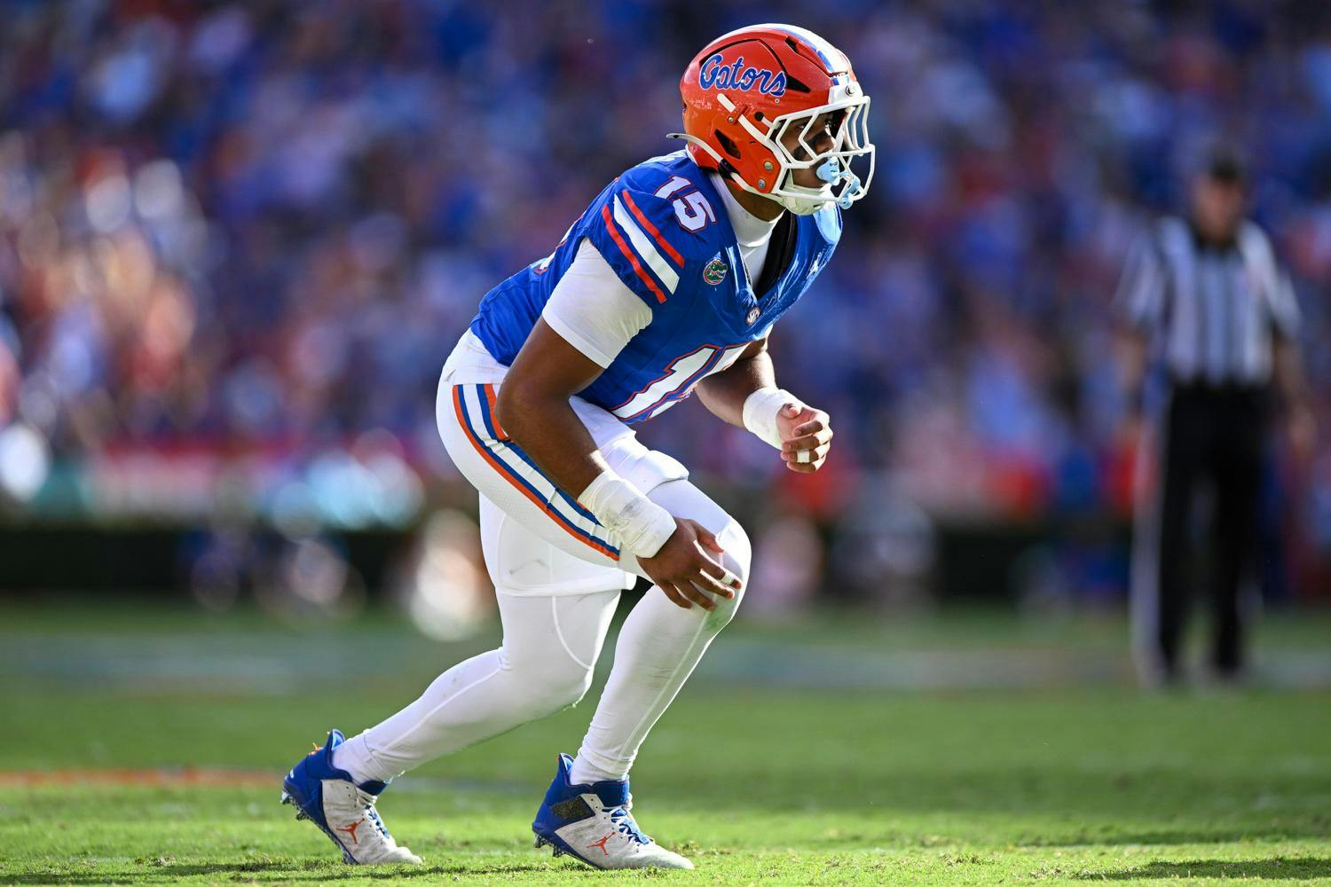 Florida Gators edge rusher Jayden Woods (15) lines up during a football game between the Texas Longhorns and the Florida Gators on Saturday, Oct. 4th, 2025, at Ben Hill Griffin Stadium in Gainesville, Fla.