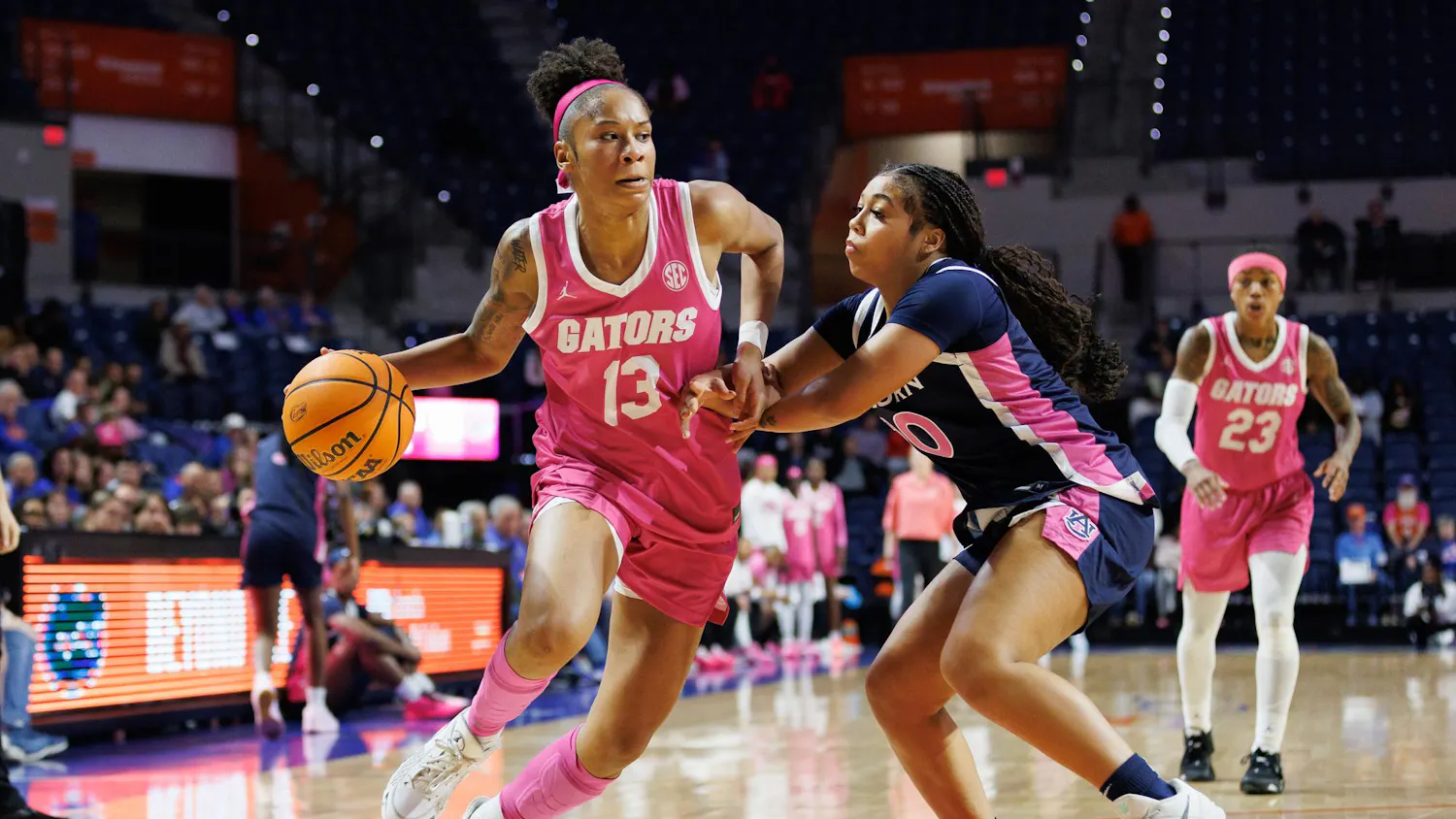 Florida guard Lalia Reynolds (13) dribbles during the first half of an NCAA basketball game against Auburn, Thursday, Feb. 5, 2026, in Gainesville, Fla.