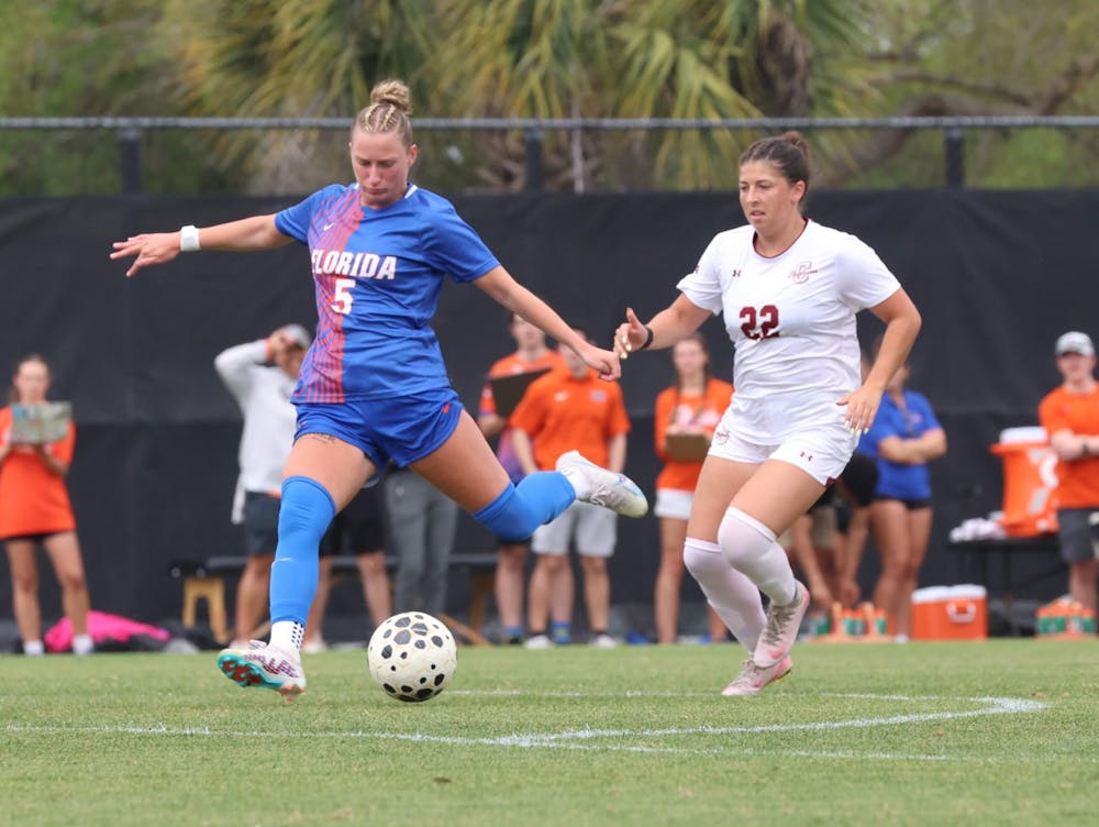 Freshman midfielder Mia Gray (left) joined the Gators for spring training ahead of the 2026 season.