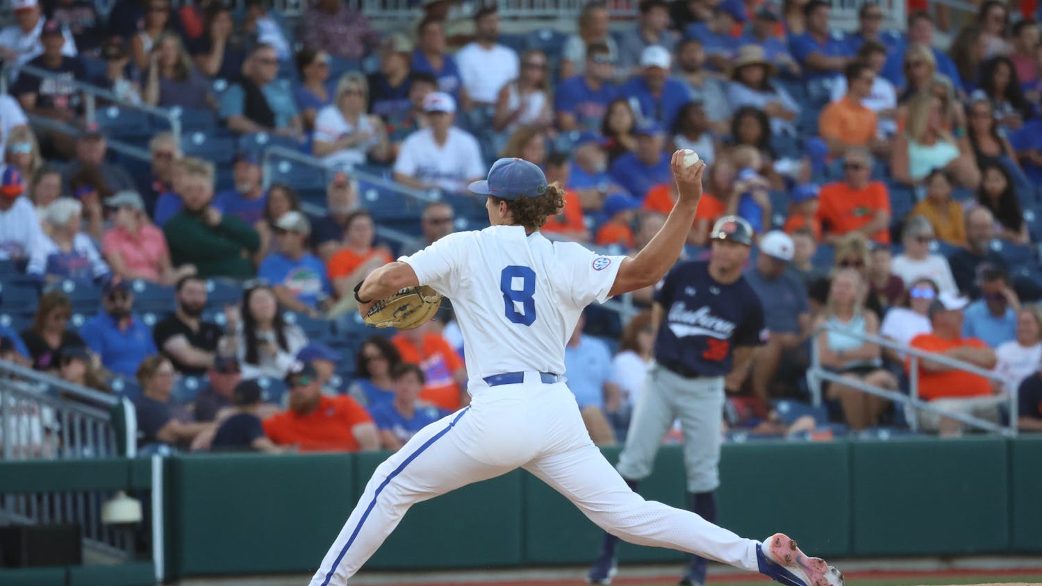 Florida pitcher Brandon Sproat pitches the ball during the Gators&#x27; 10-1 loss to the Auburn Tigers Friday, March 31, 2023.