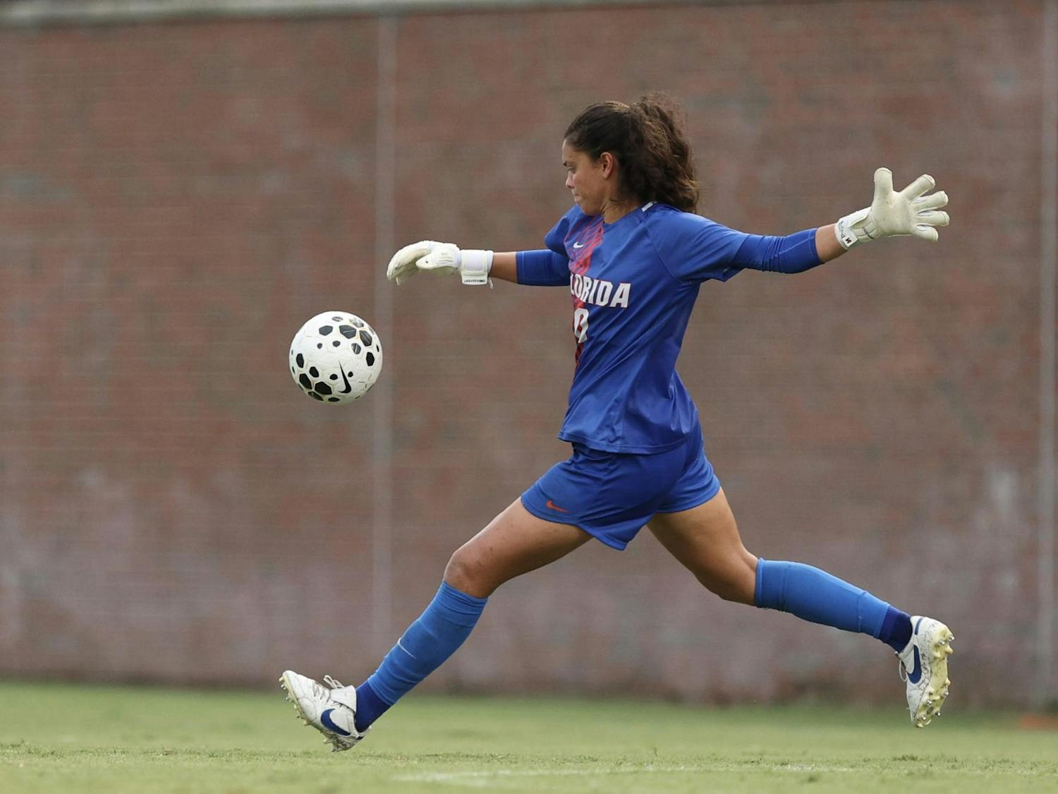 Florida Gators goalkeeper Paloma Peña (0) kicks the ball downfield during a game against the UCF Knights at Donald R. Dizney Stadium on Thursday, Aug. 28, 2025.