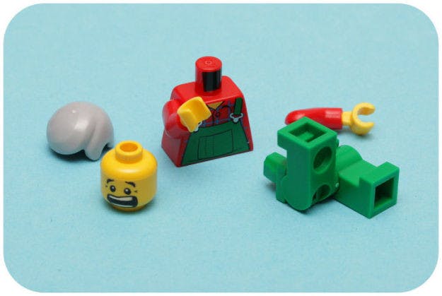 "Spontaneous Self Disassembly" by Pascal, used under CC BY 2.0