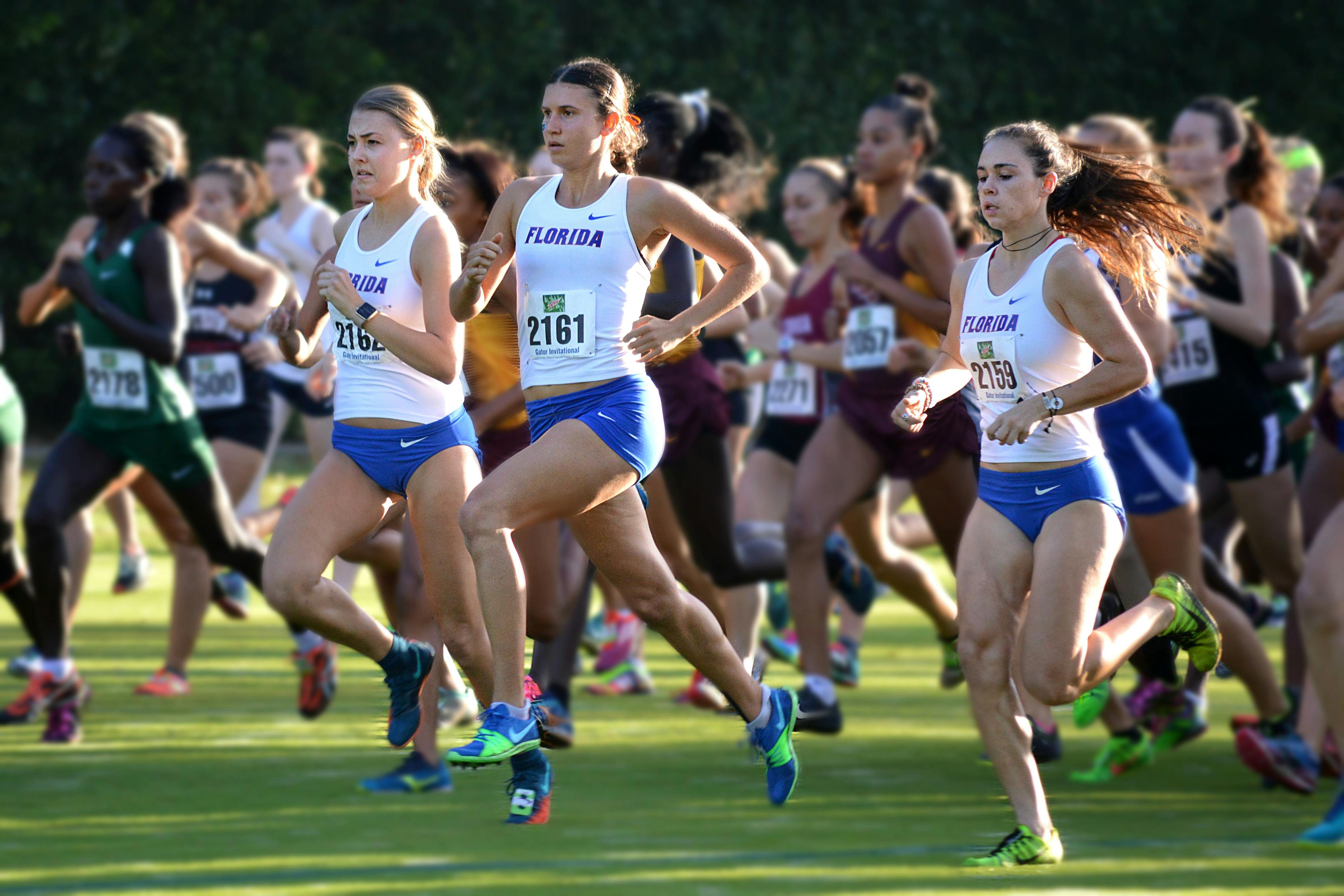 Junior Jessica Pascoe (middle) led the Gator women to a second-place finish at the NCAA South Regional in Tallahassee, Florida, with the second-fastest overall time in the women's 6k. 