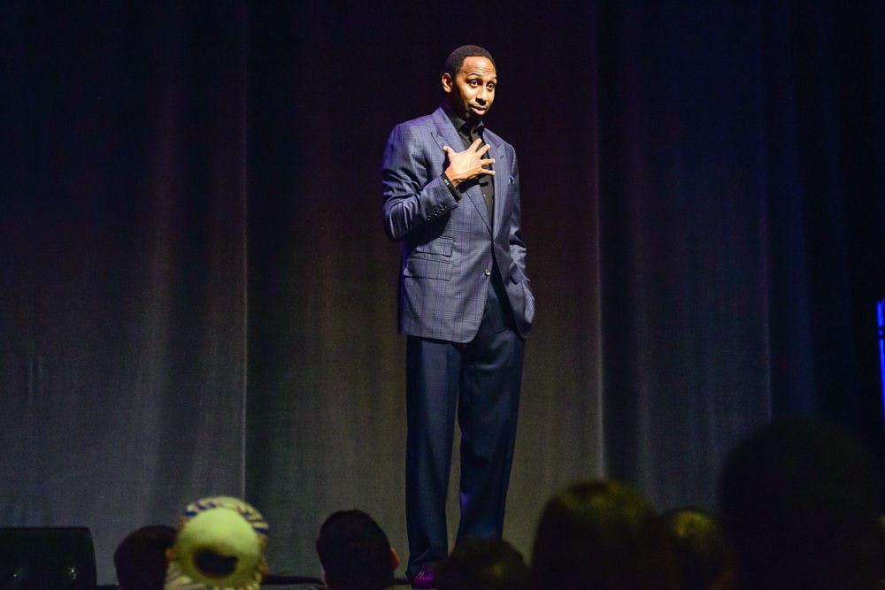 <p class="p1">ESPN columnist, sports analyst and radio host Stephen A. Smith speaks to students at the Phillips Center for the Performing Arts on Nov. 12, 2014.</p>