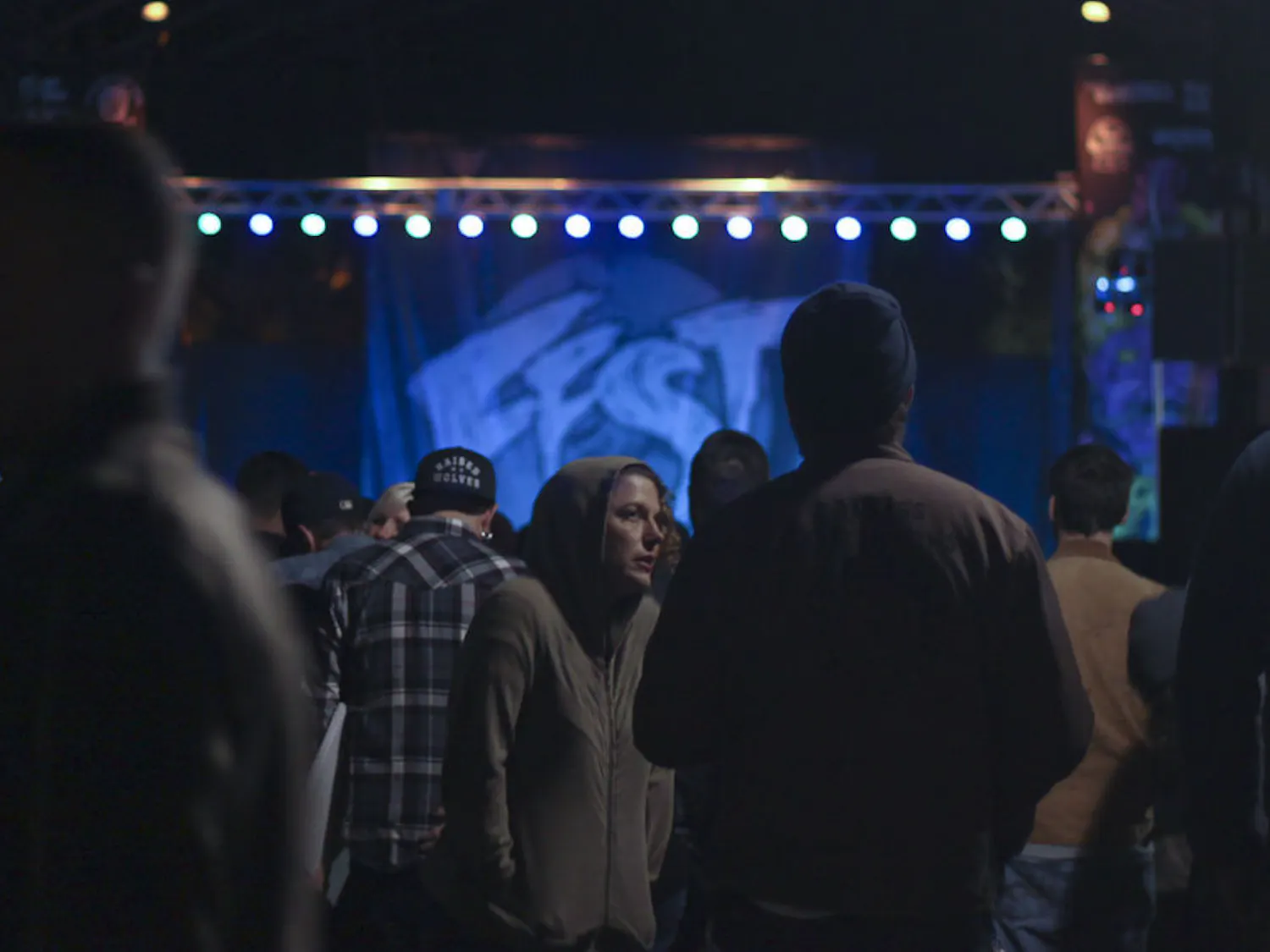 Fans on Bo Diddley Community Plaza spent Saturday and Sunday night shivering once the cold front settled in. 