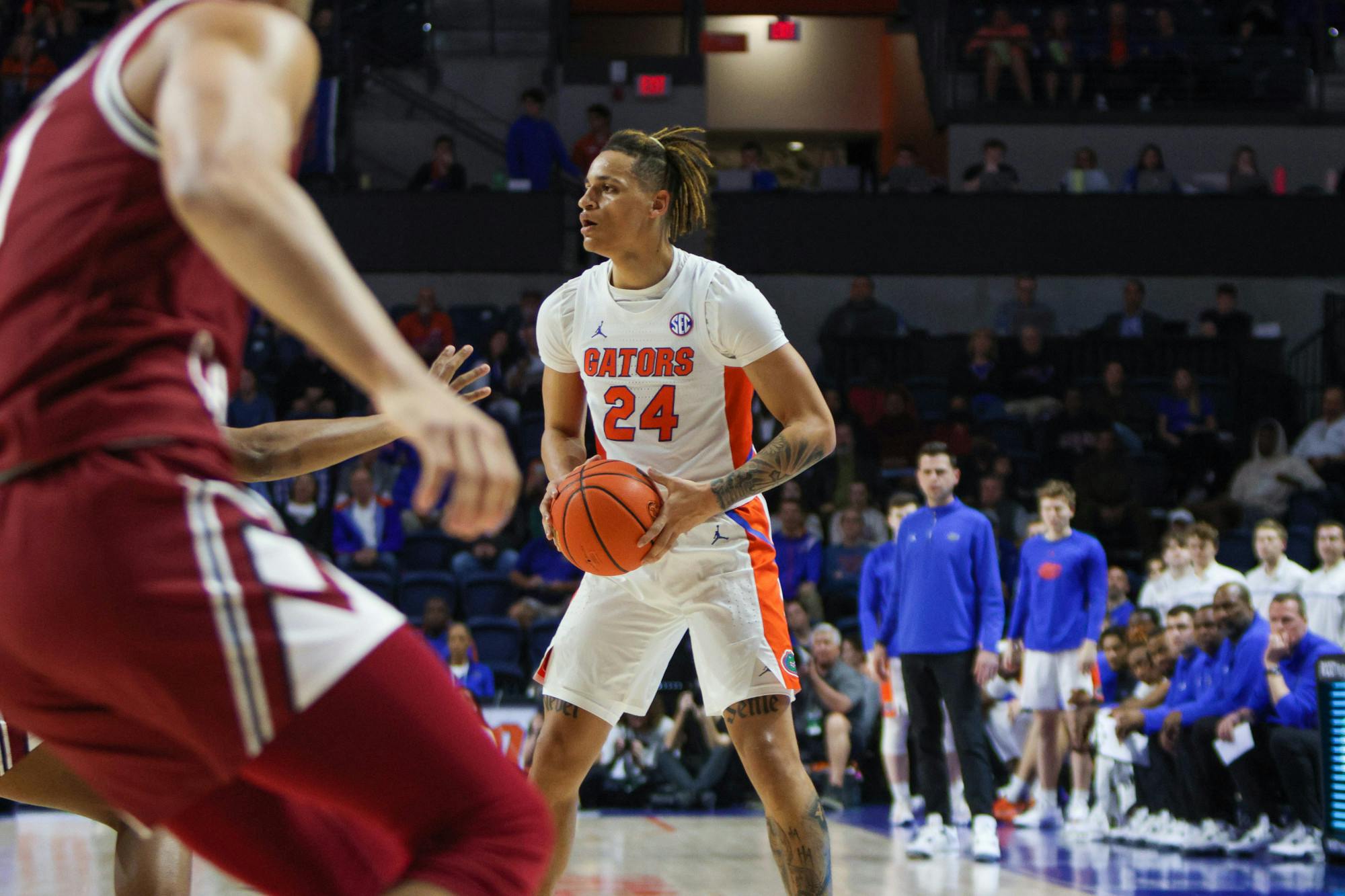 Florida guard Riley Kugel looks to pass the ball in the Gators' 81-60 victory against the South Carolina Gamecocks Wednesday, Jan. 25, 2023.