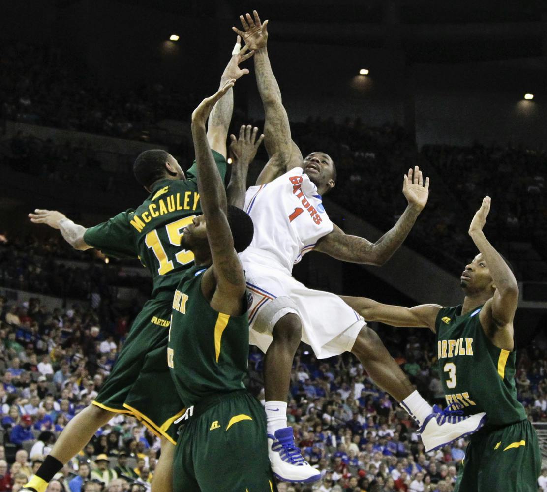 UF guard Kenny Boynton (1) ended a recent slump with 20 points in Sunday’s 84-50 victory against Norfolk State. Boynton had been held to single digits in three of the four previous games.