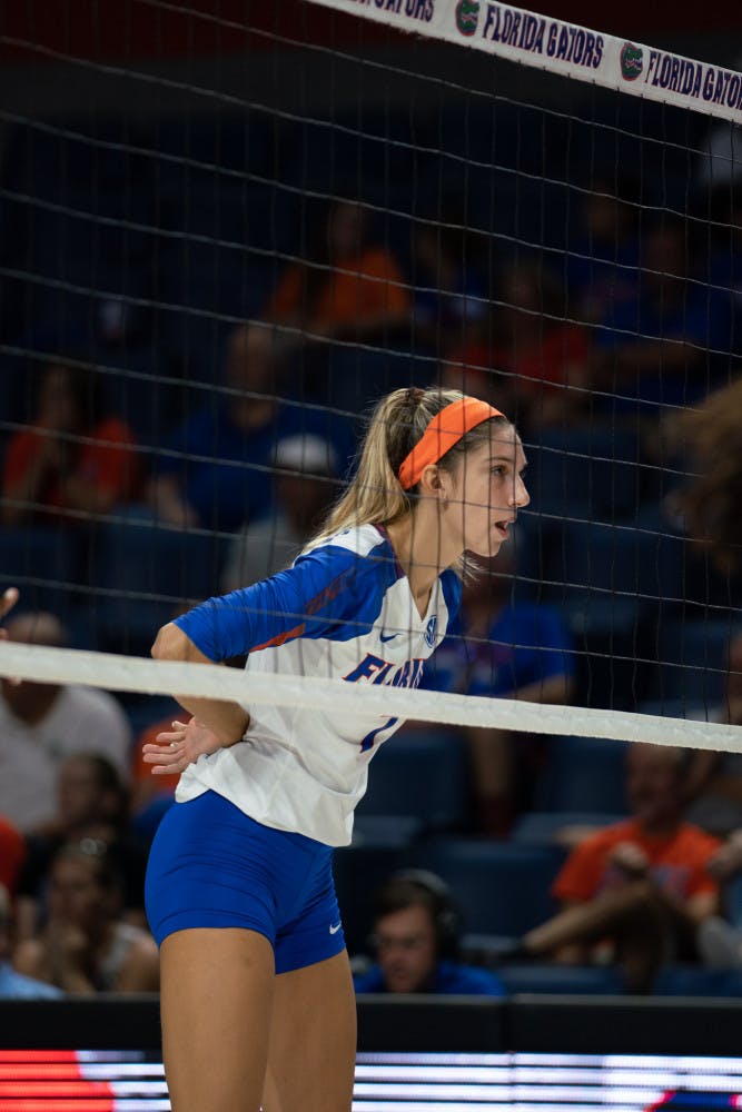 Sophomore outside hitter Paige Hammons led both the Florida and South Carolina rosters in kills (13) and total attacks (34) on Friday. 
