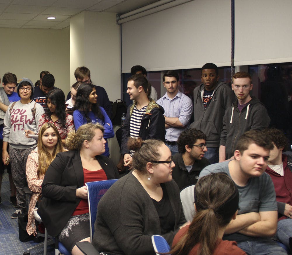 <p>A crowd waits in room 2103 in the new Reitz Union to hear the University of Florida’s Supreme Court confer on the online voting article.</p>